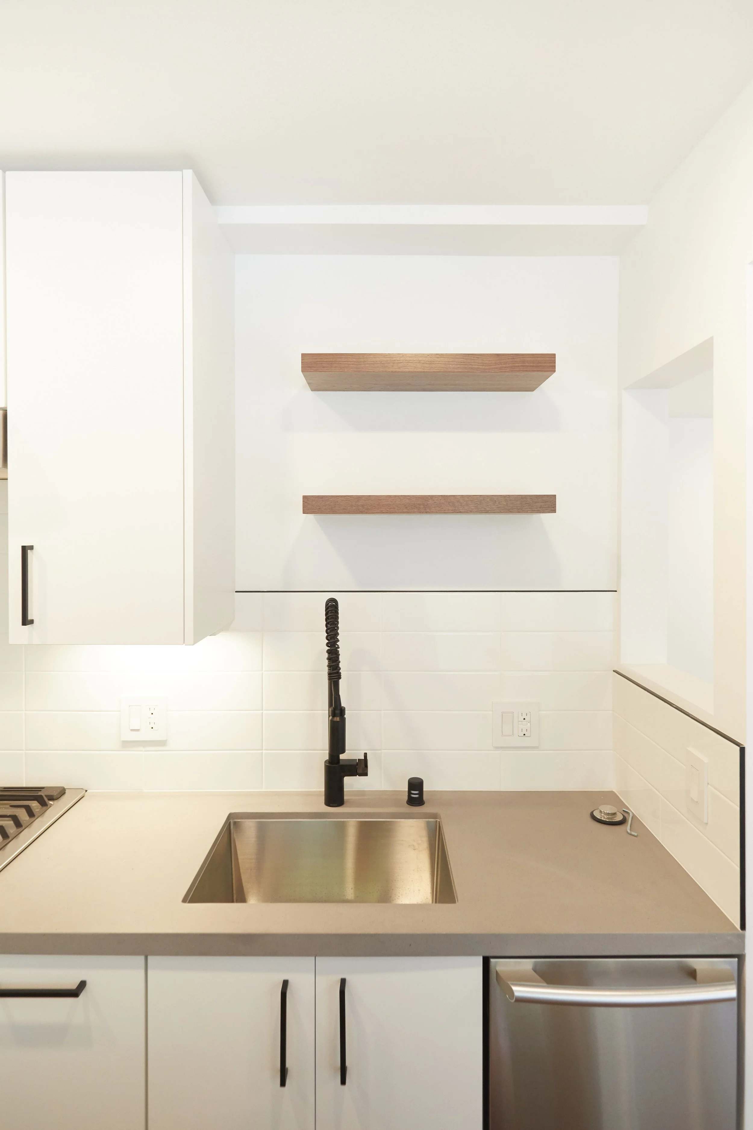 Kinfolk_Strand_UnitG_105.jpg