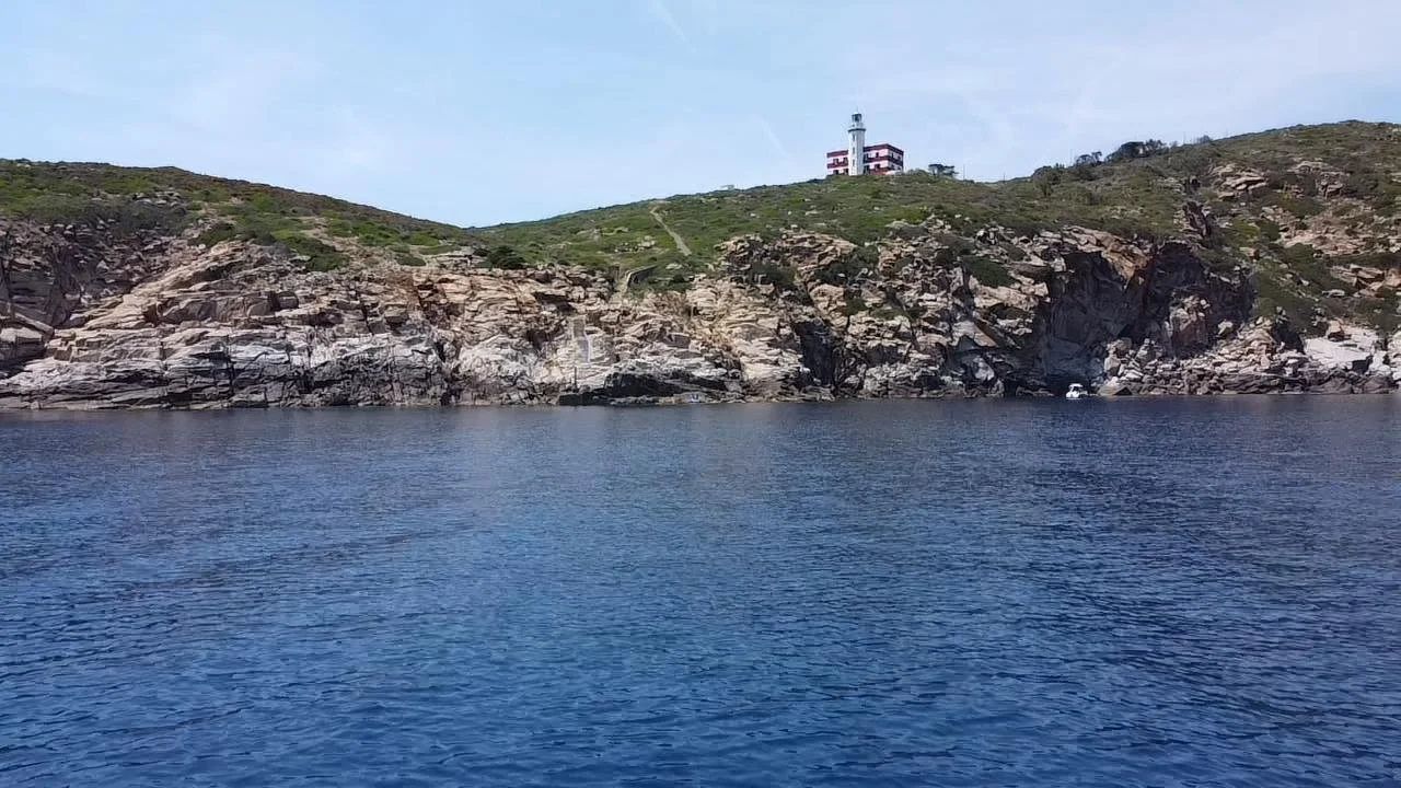 WhatsApp Image 2025-05-06 at 14.03.44_52e43a07.jpg