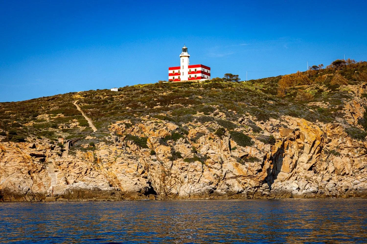 WhatsApp Image 2025-05-06 at 14.03.43_b9e8f8b3.jpg