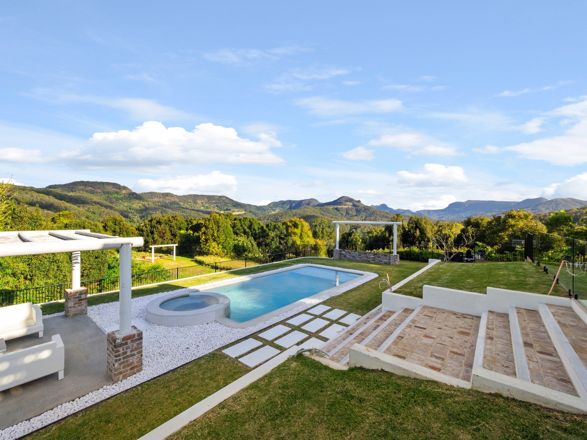 Rural mudgeeraba.jpg