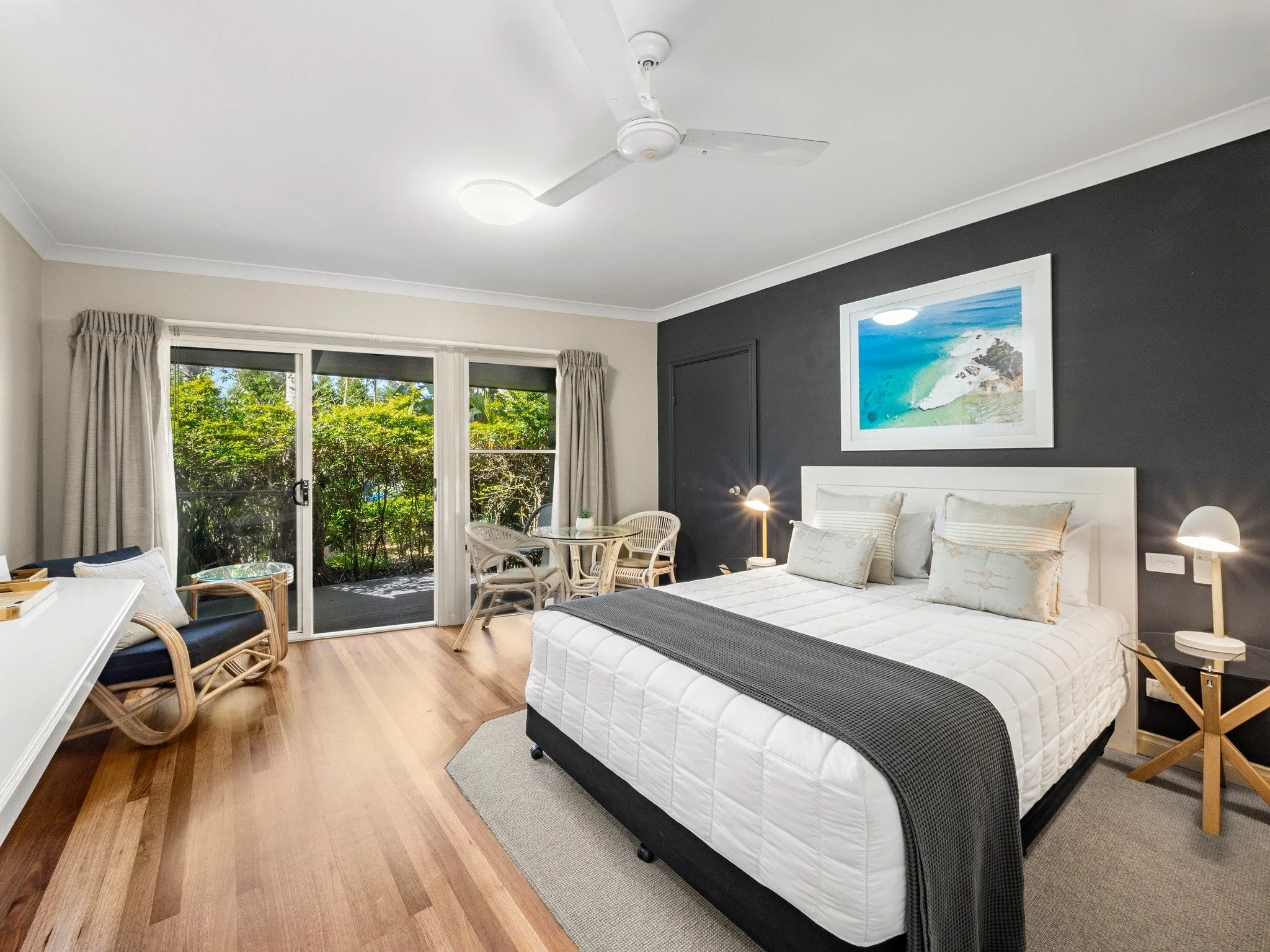 Arabella bedroom motel.jpg