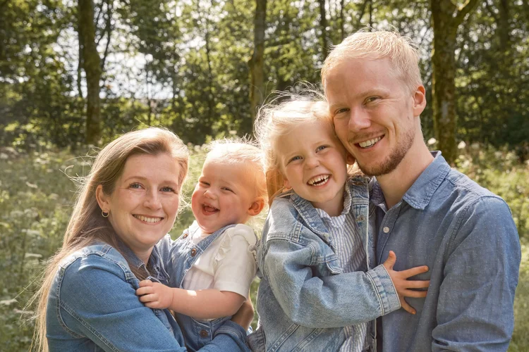 Familiefotoshoot Zoetermeer — gezin in het park