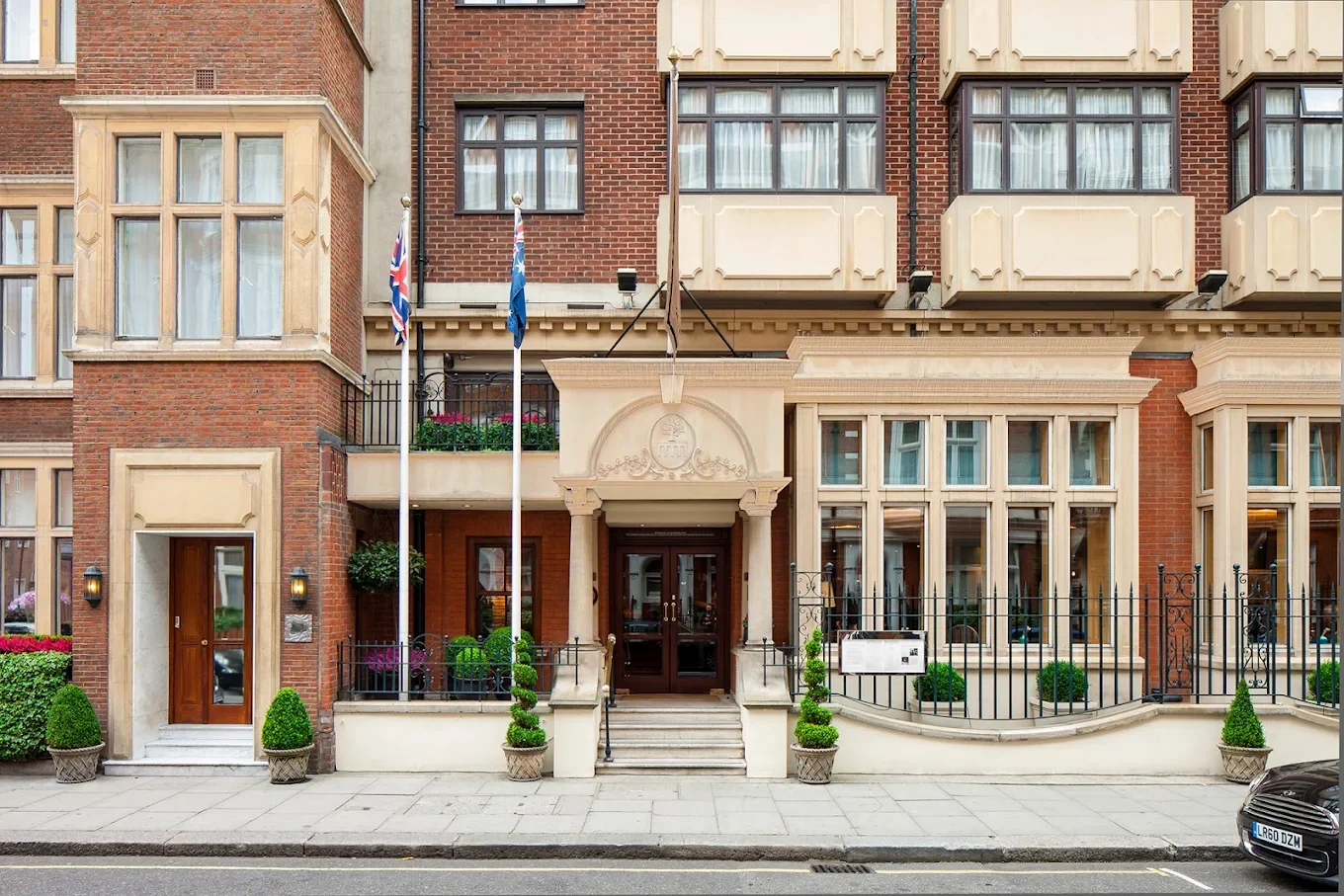THE CAPITAL HOTEL LONDON
