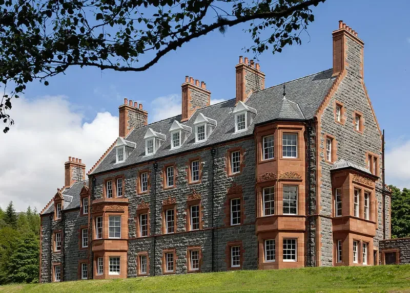 GLENCOE HOUSE