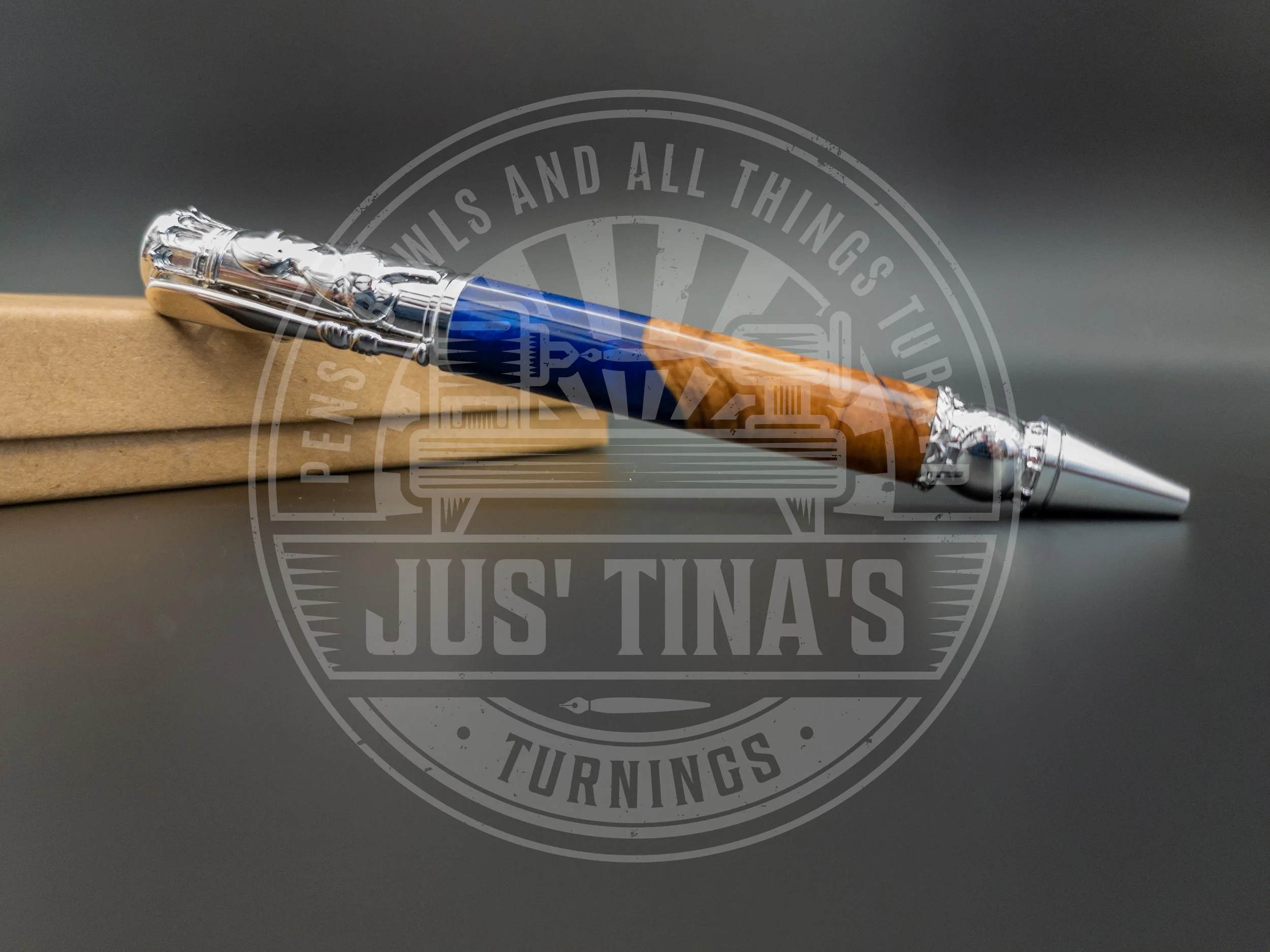 Baseball / Curveball Pen

Custom made Baseball/Curveball Pen made with burn and acrylic. 