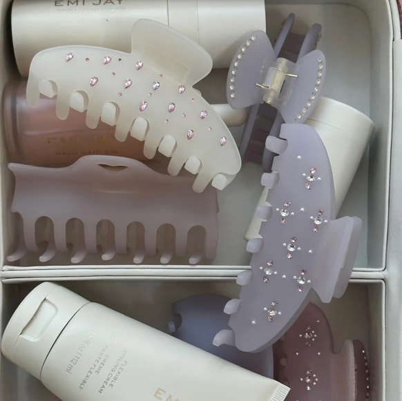 Emi Jay Big Effing Clip Twilight Angel 3.png