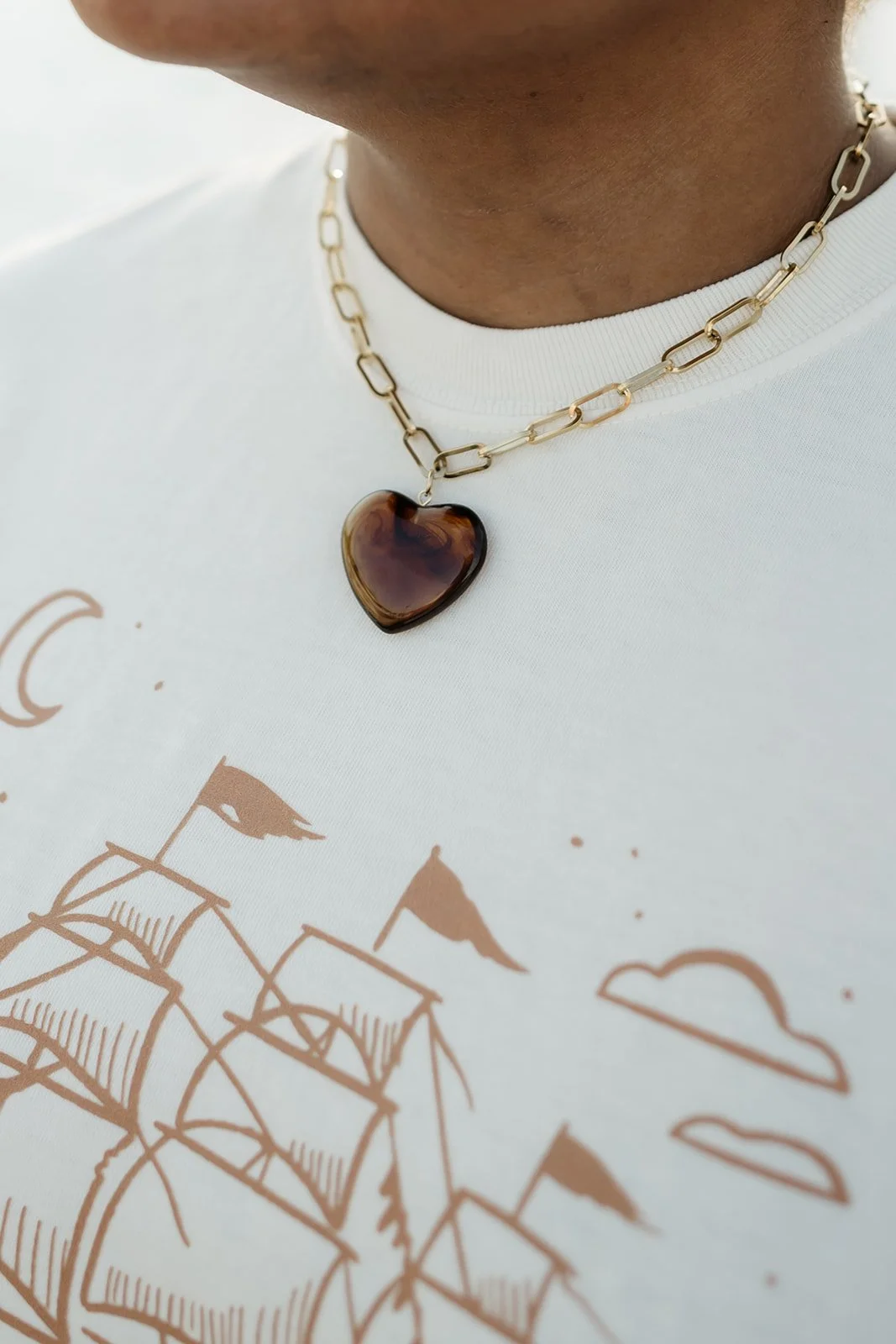 Brown tortoiseshell heart necklace