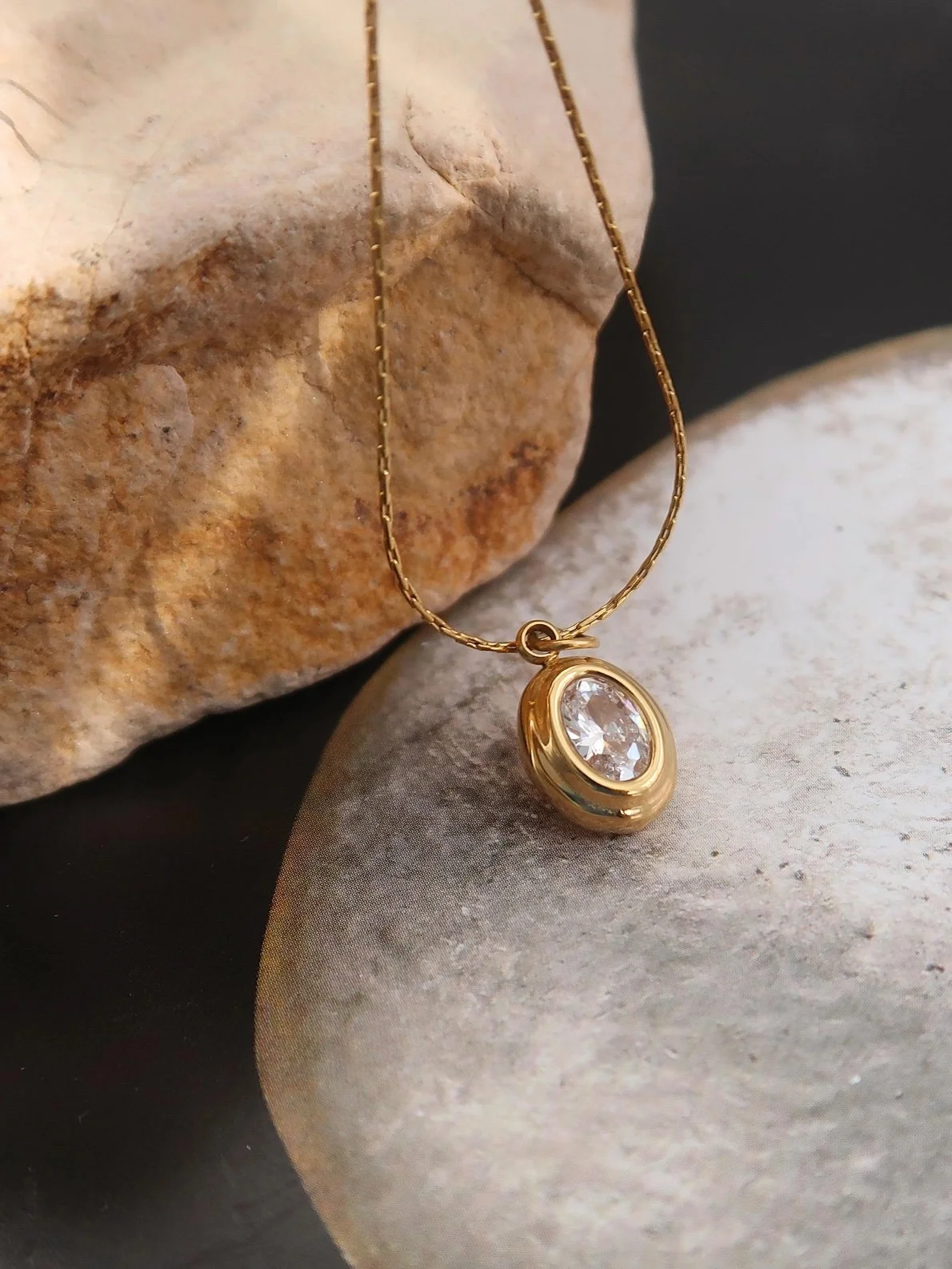 Cornelia gemstone necklace with oval clear stone
