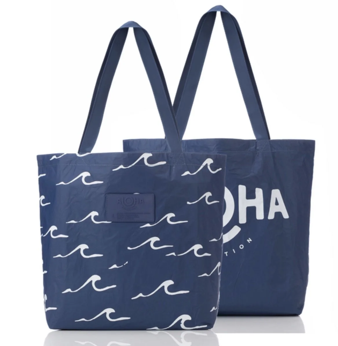 ALOHA Reversible Tote - Seaside in Navy.jpg