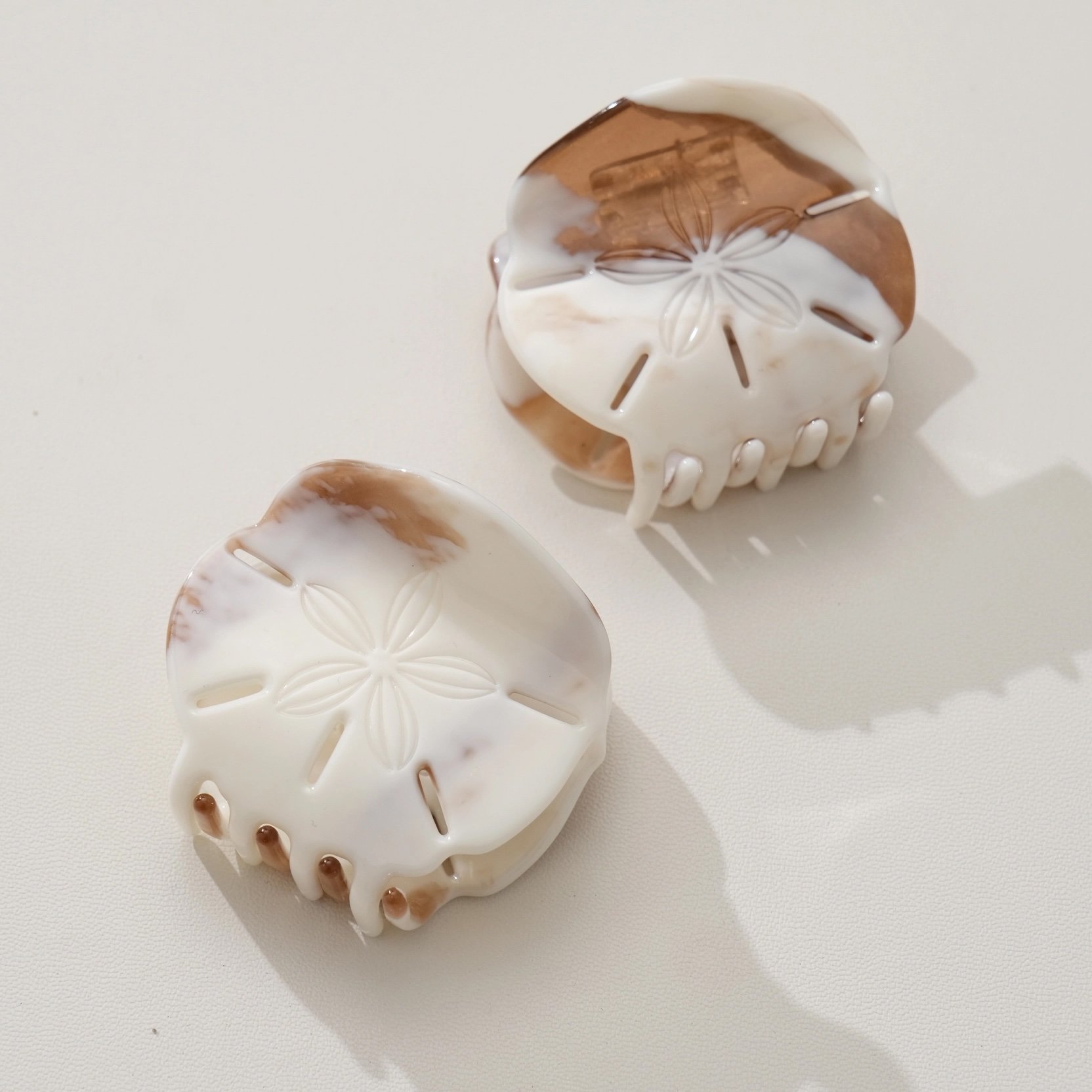 Calacatta Sand Dollar Claw Clip 4.jpg