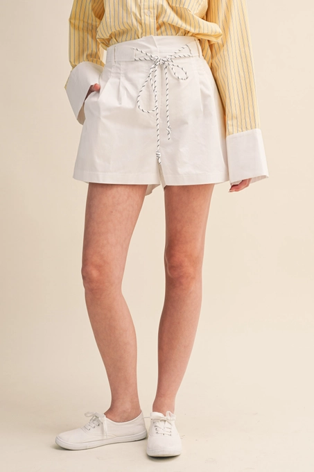 First Mate Rope Tie Shorts – White