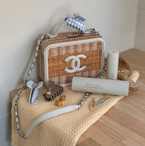 Emi Jay Sweetheart Clip Daisy Blue Picnic Aesthetic.png