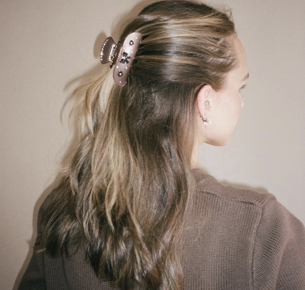Emi Jay Sweetheart Clip - Cocoa Cashmere 2.png