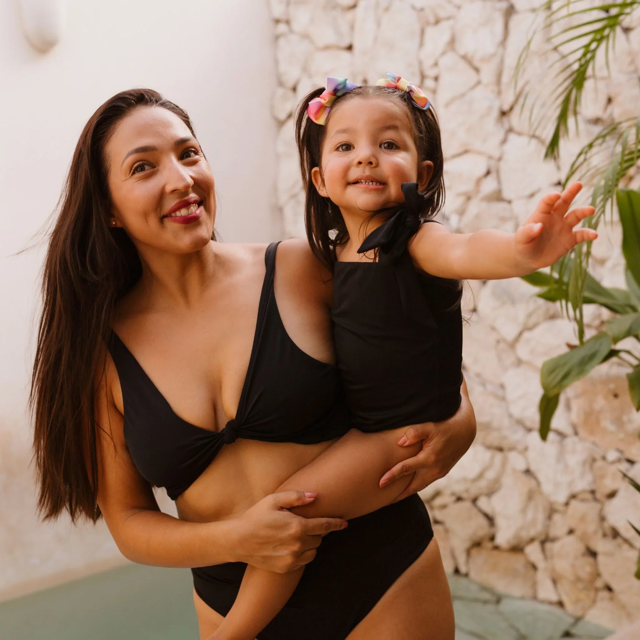 Kaia Knot Bikini Top - Black 7.webp