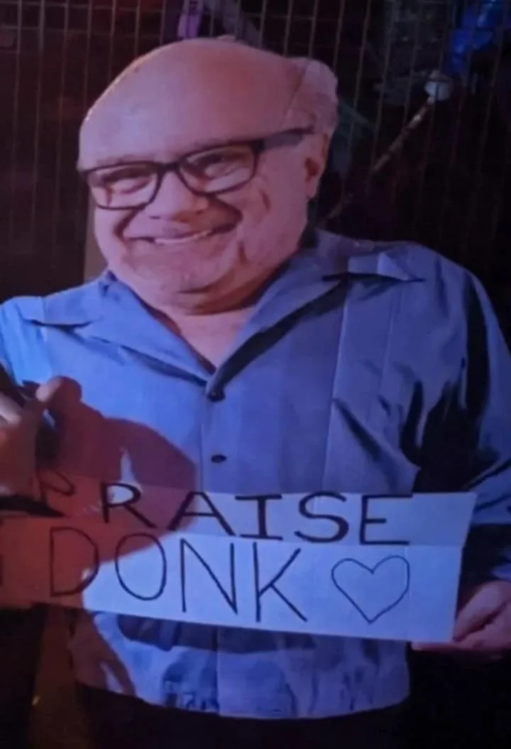 Danny Devito - Praise Donk