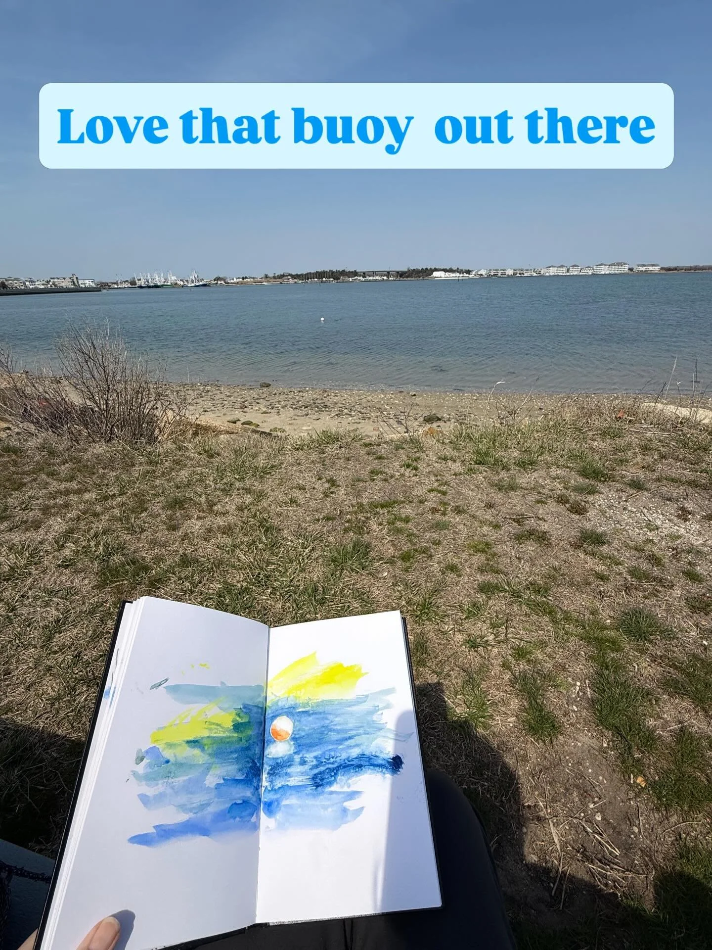 Not sure why that tiny buoy grabbed my attention&hellip;.🤷&zwj;♀️

Sure was a fun day of sketching tho!!!
#getoutside #outinnature #bythewater #awesomeday #makingart