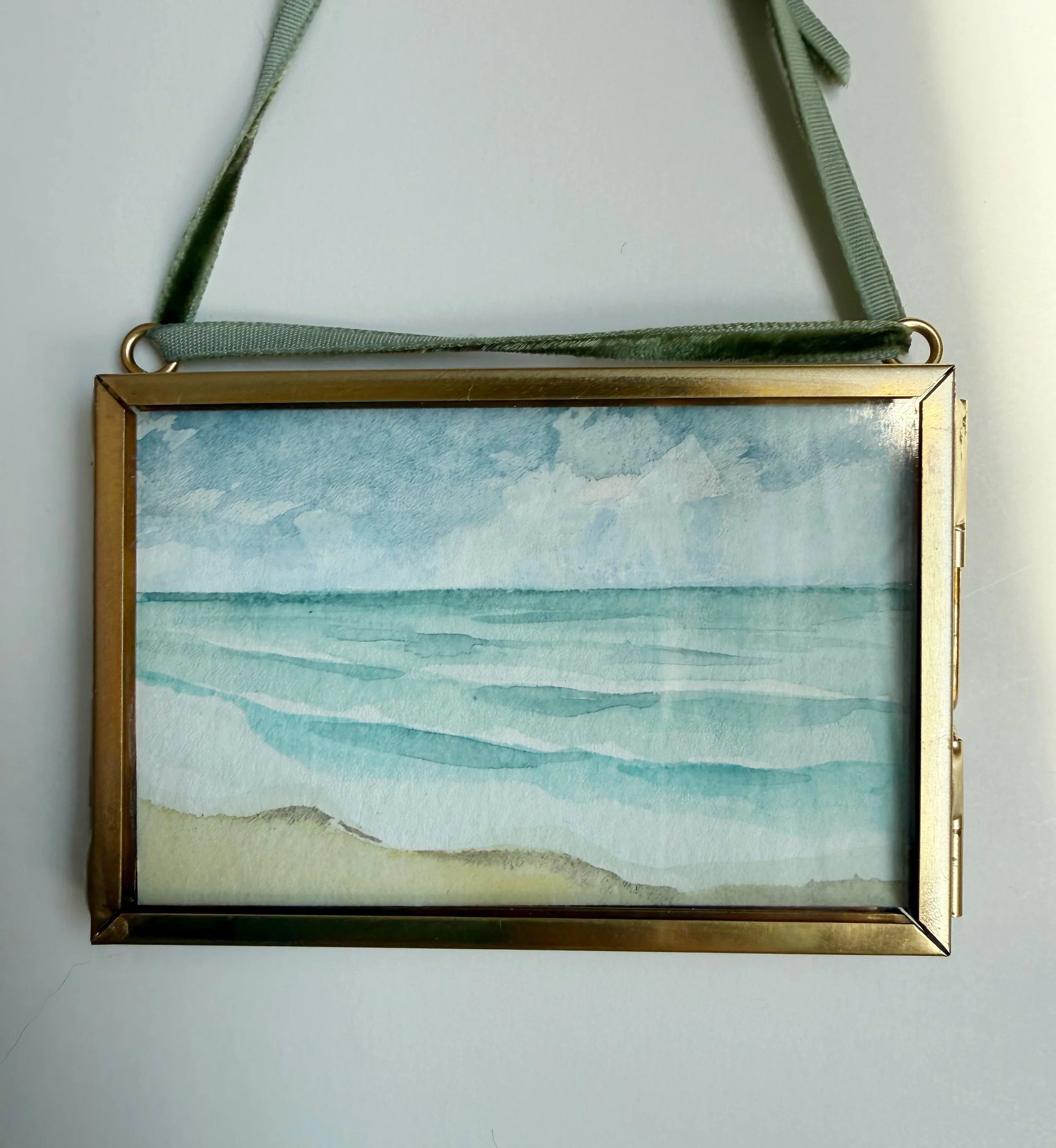 Mini Hanging Brass Frame