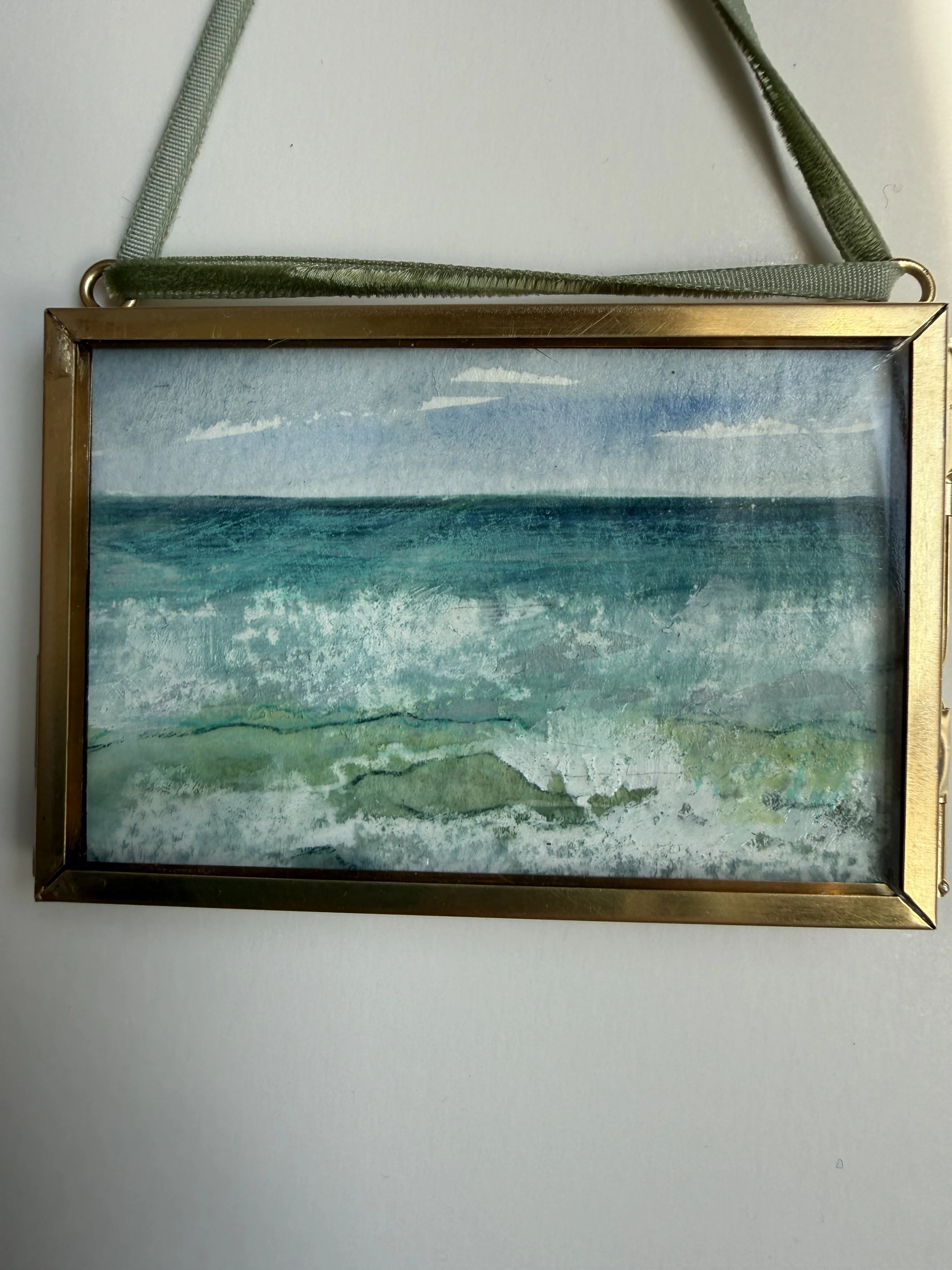 Mini Hanging Brass Frame