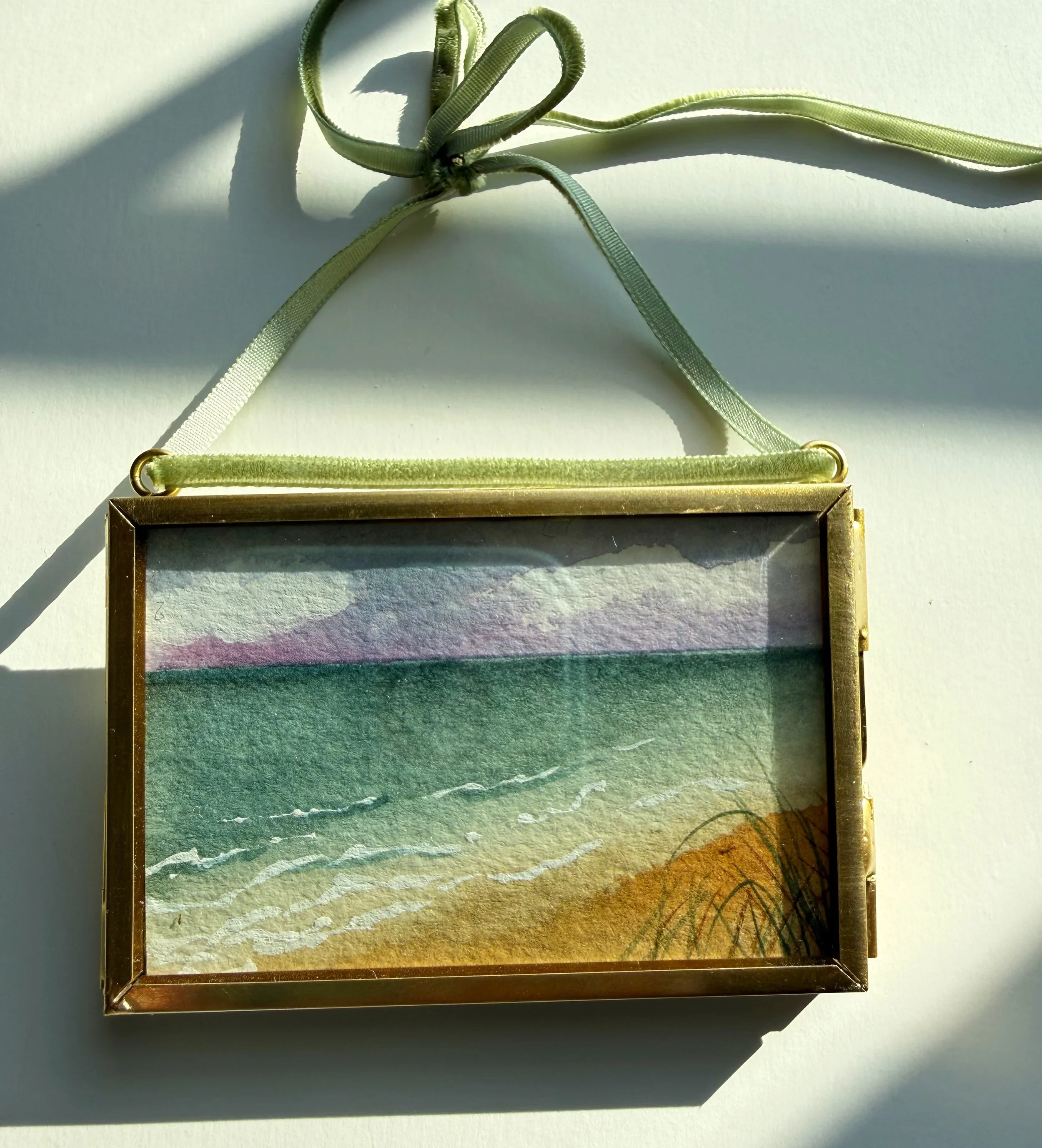 Mini Hanging Brass Frame