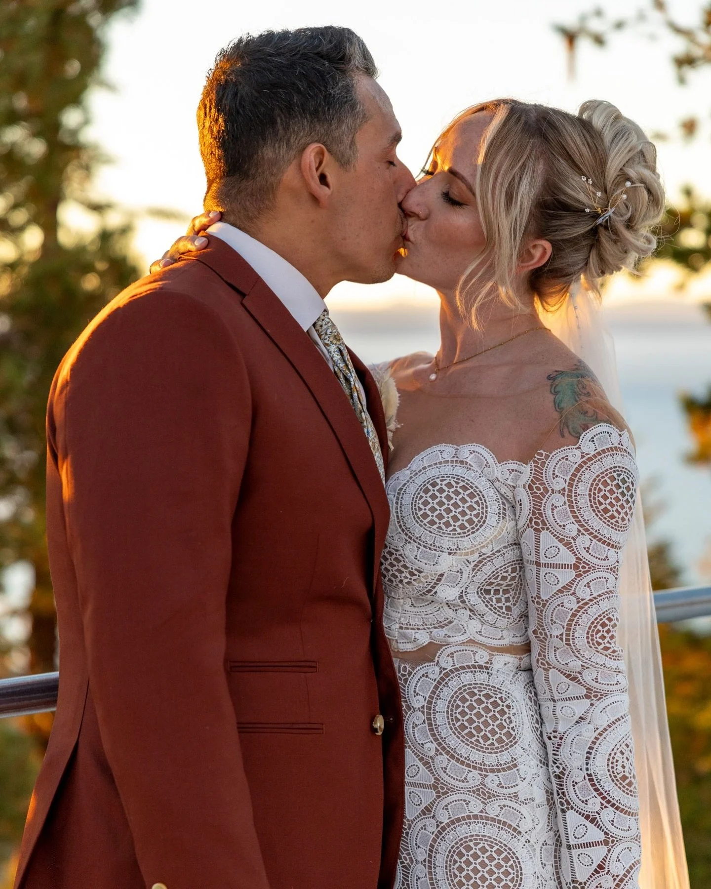 Rocky beaches, mountain lakes, city rooftops&mdash;wherever you&rsquo;re saying &ldquo;I do,&rdquo; count me in! 

A few 2026 weekends are already spoken for, so snag yours soon. 🌿💌

Completely booked up dates👇🏼
1/23
2/28 
2/6 
3/14 
4/25 
5/2 
5