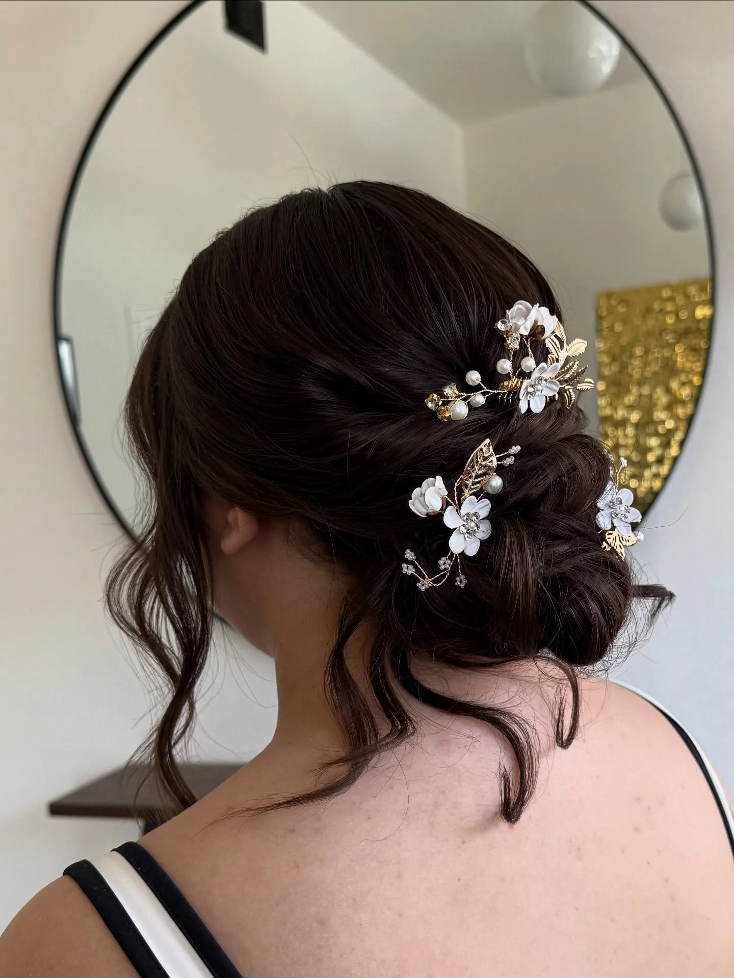 Classic. Elegant. Forever in style. A low bridal bun isn&rsquo;t just a hairstyle &mdash; it&rsquo;s a moment that photographs beautifully today, tomorrow, and 30 years from now. 🤍💍

#NorthernCaliforniaBride #CaliforniaWedding #NorCalWeddings #BayA