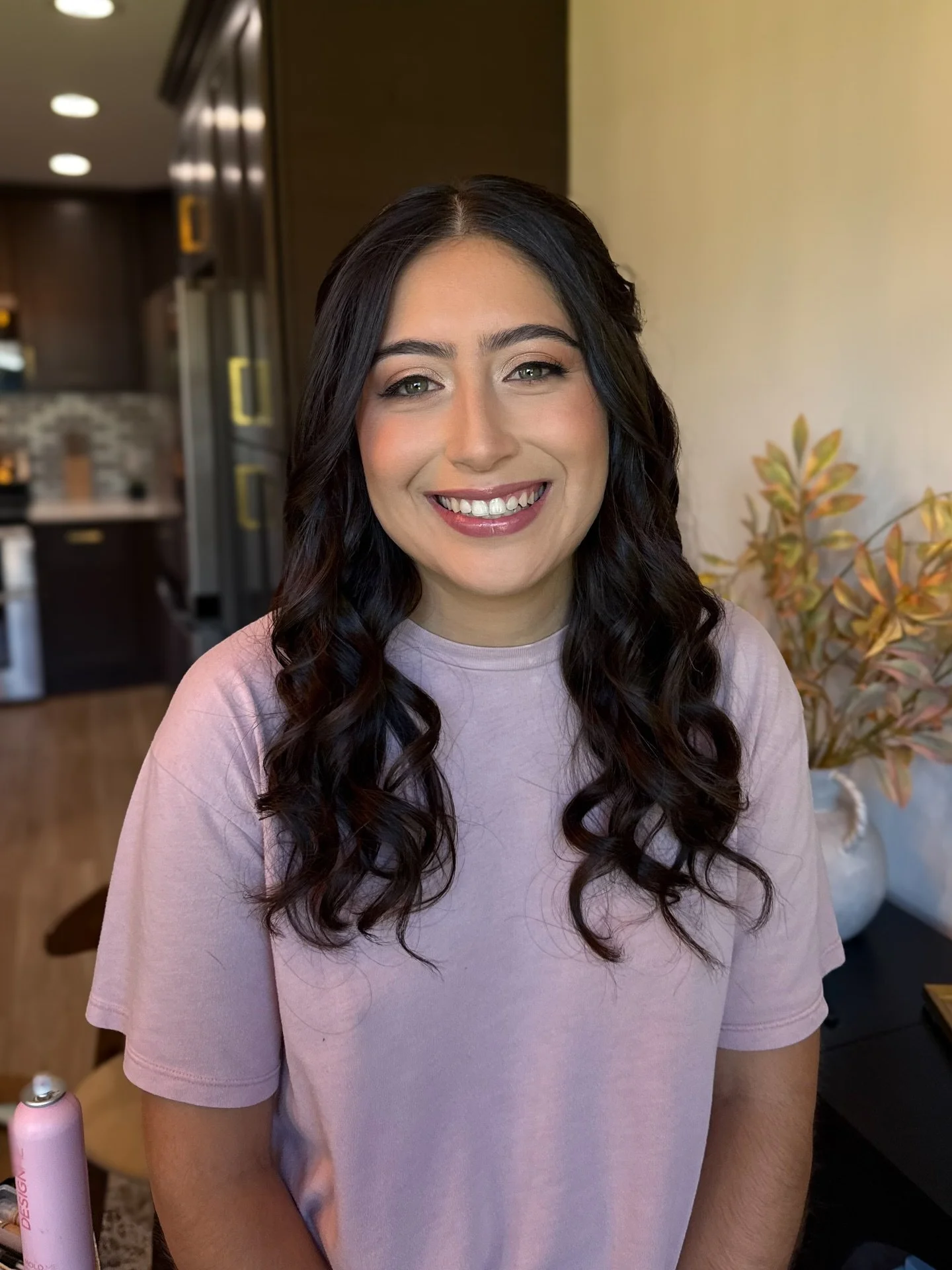 From salty breeze to mountain air, I&rsquo;ve got the hair + makeup kit that can handle it. Wherever love takes you, I&rsquo;ll be there 💫

Let&rsquo;s turn your destination wedding into a picture-perfect fairytale.

📅 Now booking 2026 &ndash; DM o