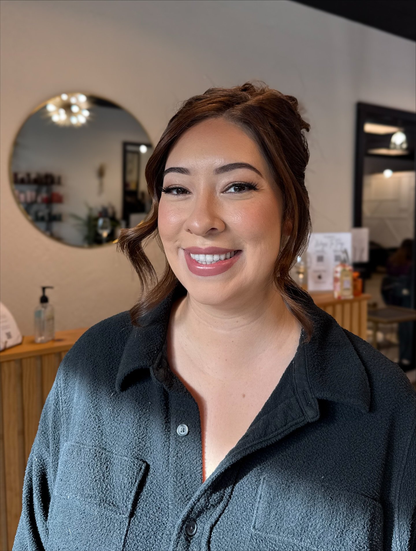 Baby shower glam 💕

#softglamlook #softglam #babyshower #photoshootglam #naturalglammakeup #glow #glowingskintips #bayarea #vacaville #vacavillemakeupartist #sacramentomakeupartist