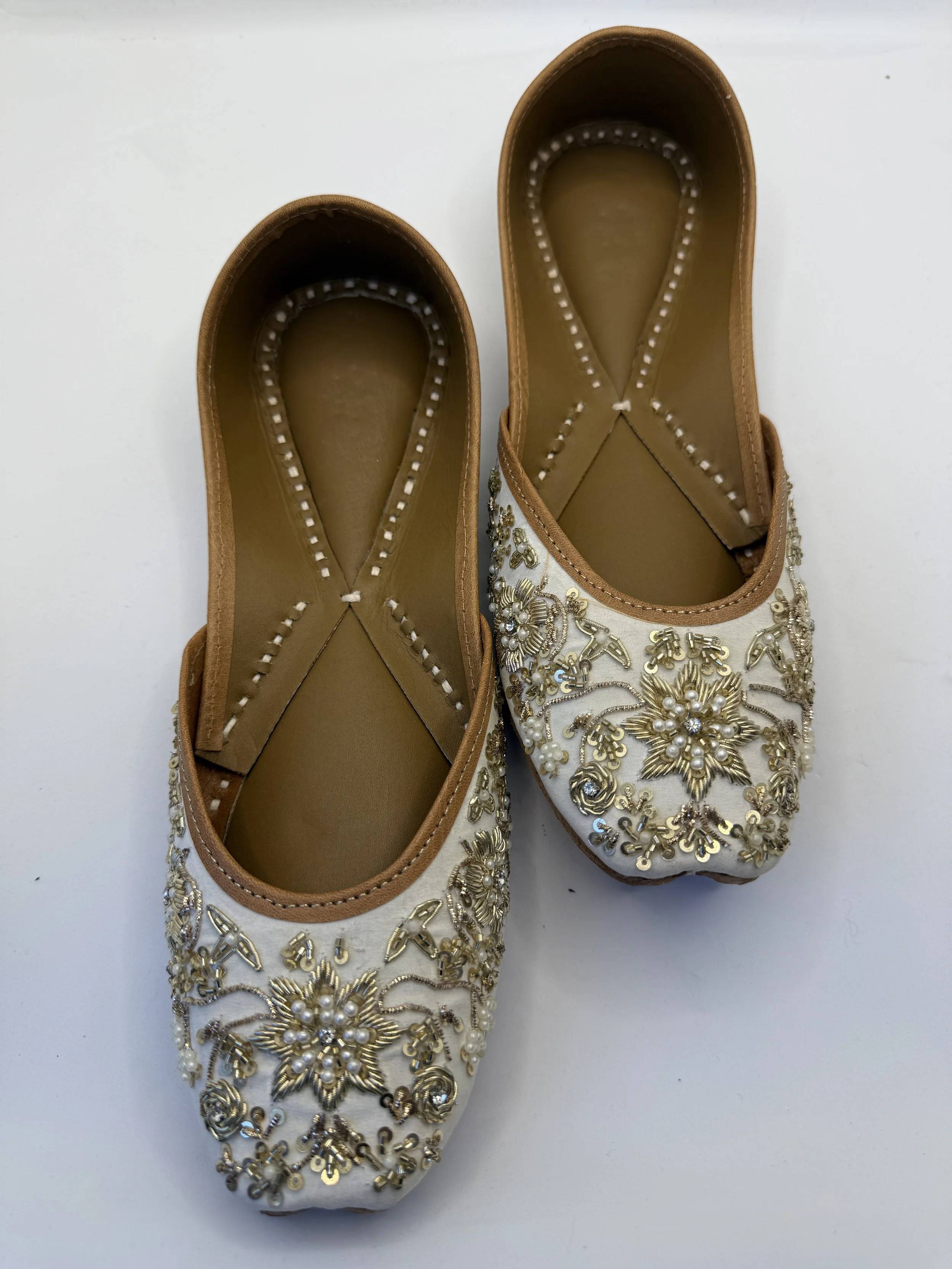 DINA - Exquisite Gold & Pearl Embroidered Juttis (OFFWHITE)
