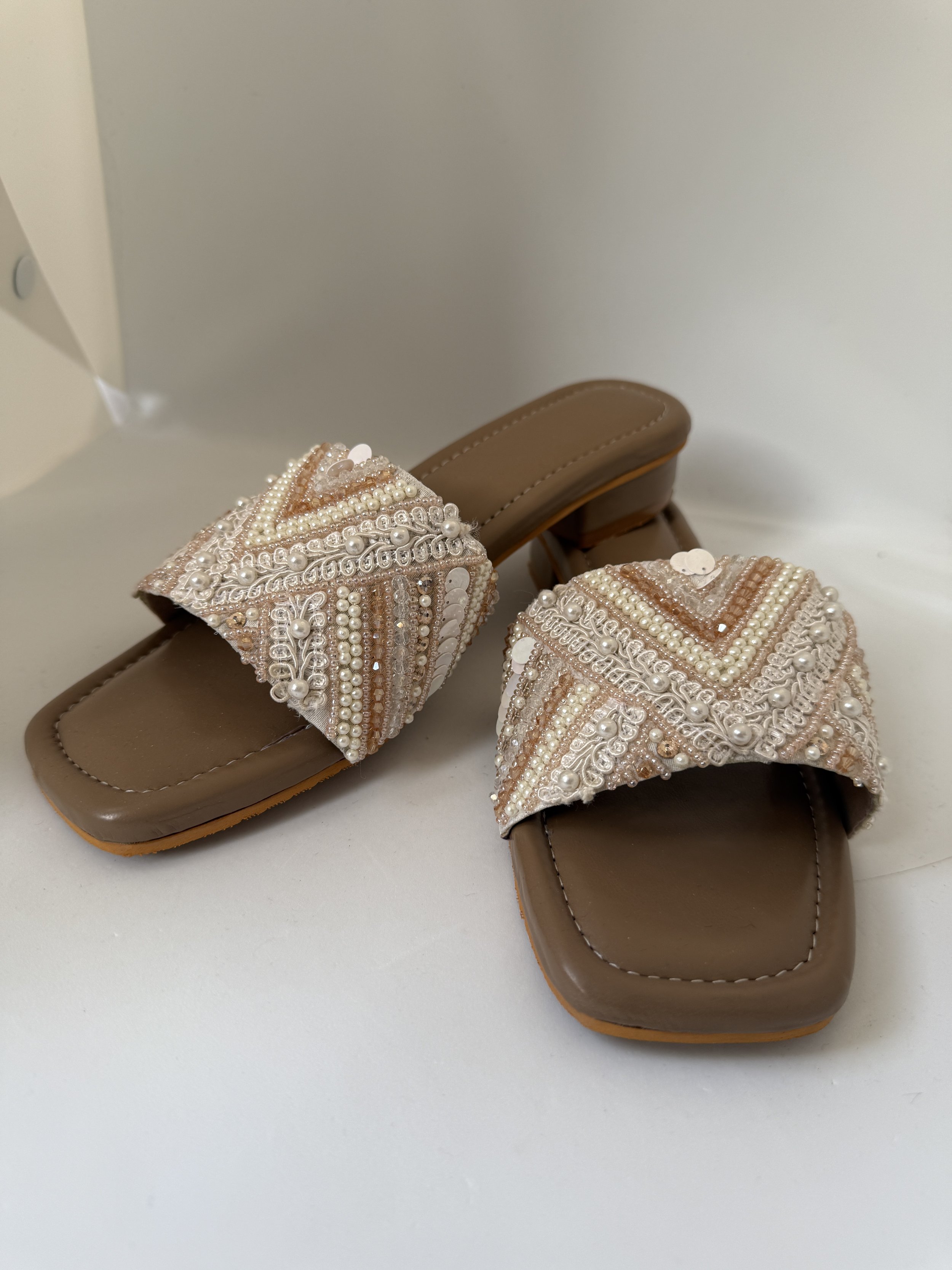 SEETA - Handcrafted Beaded Elegance Sandals