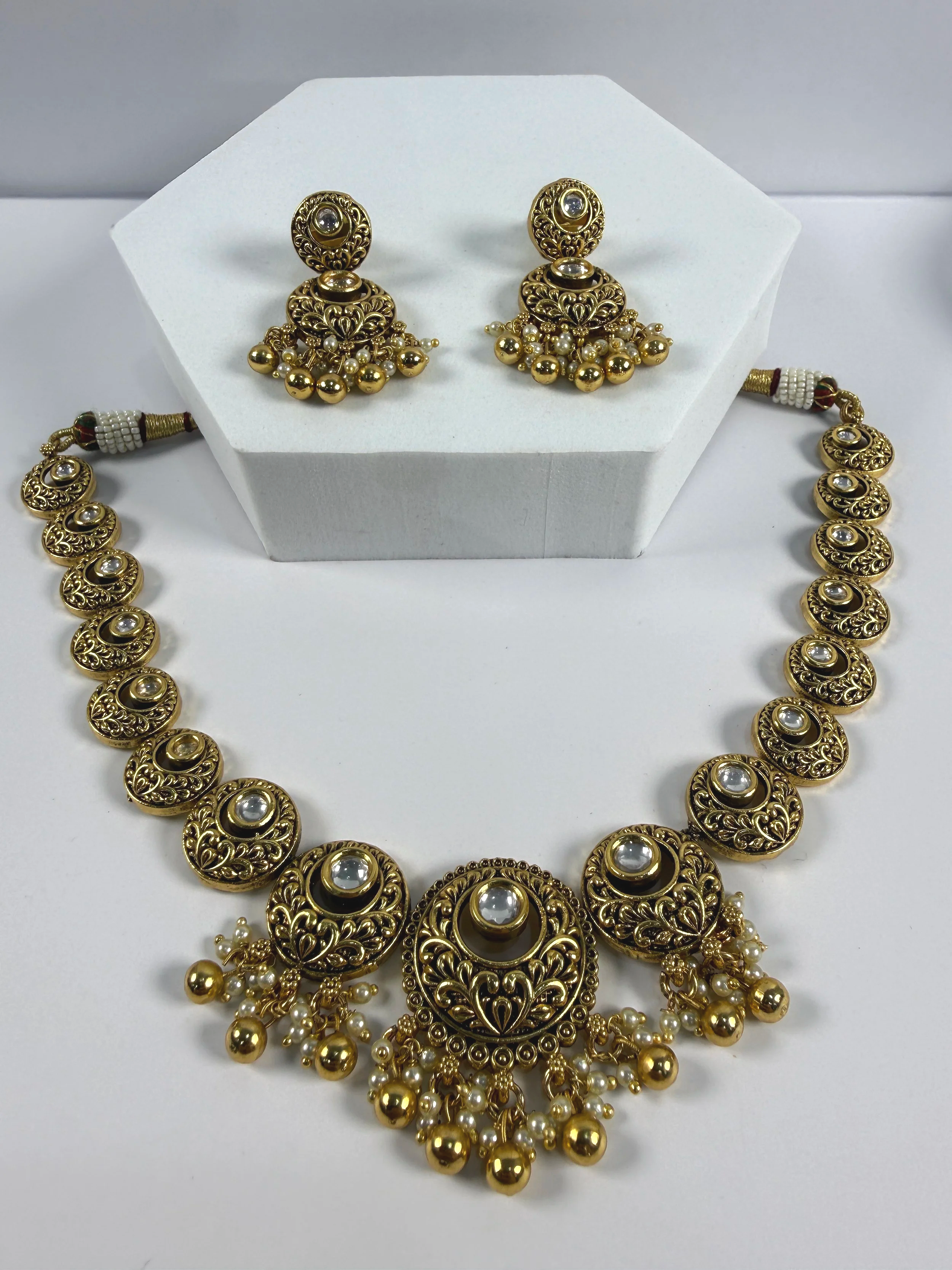 ANIKA - Antique Gold Plated Jewelry Set with Pearl Accents