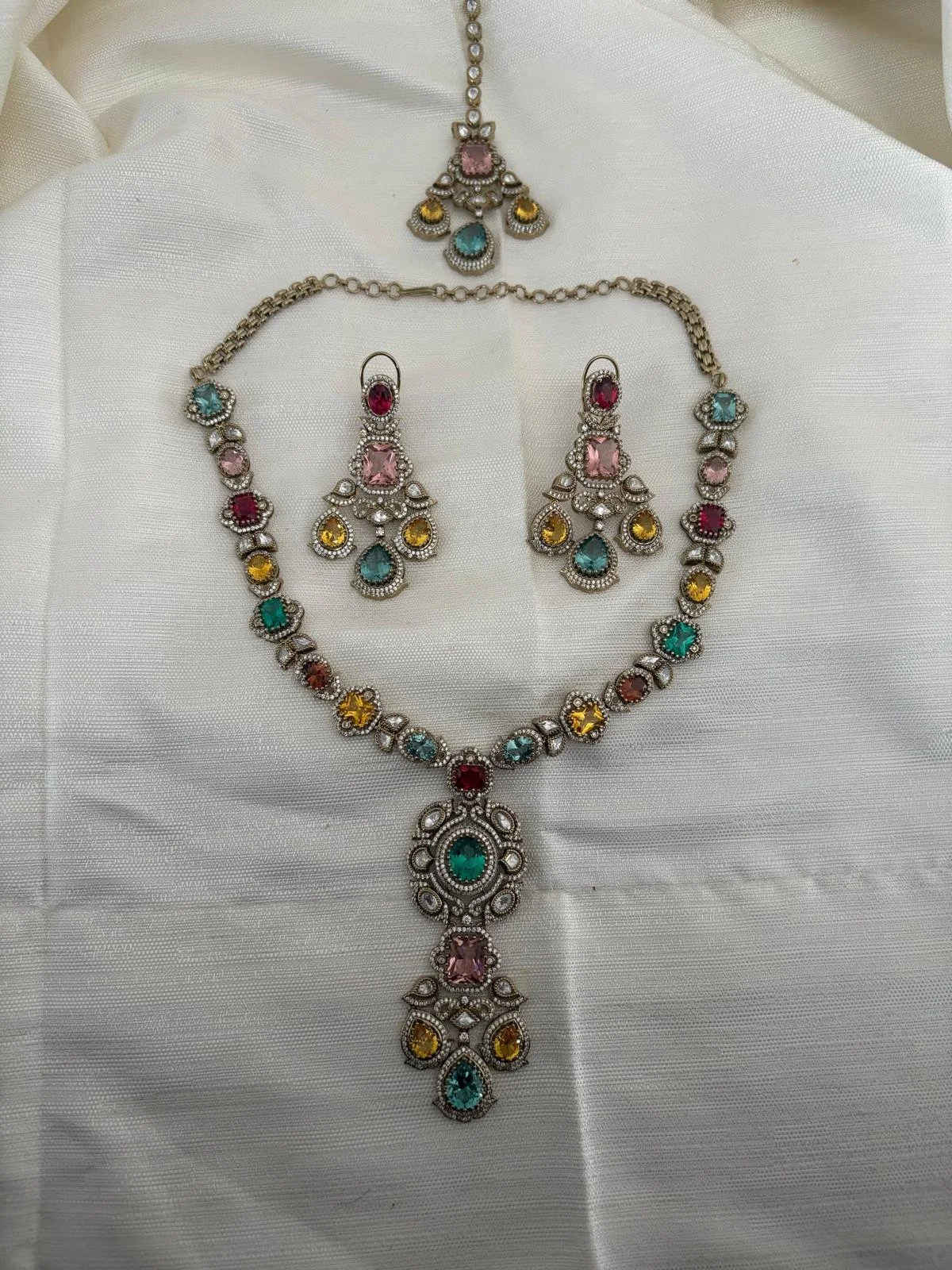 ZORA - Sabaysachi Multicolor Gemstone Necklace