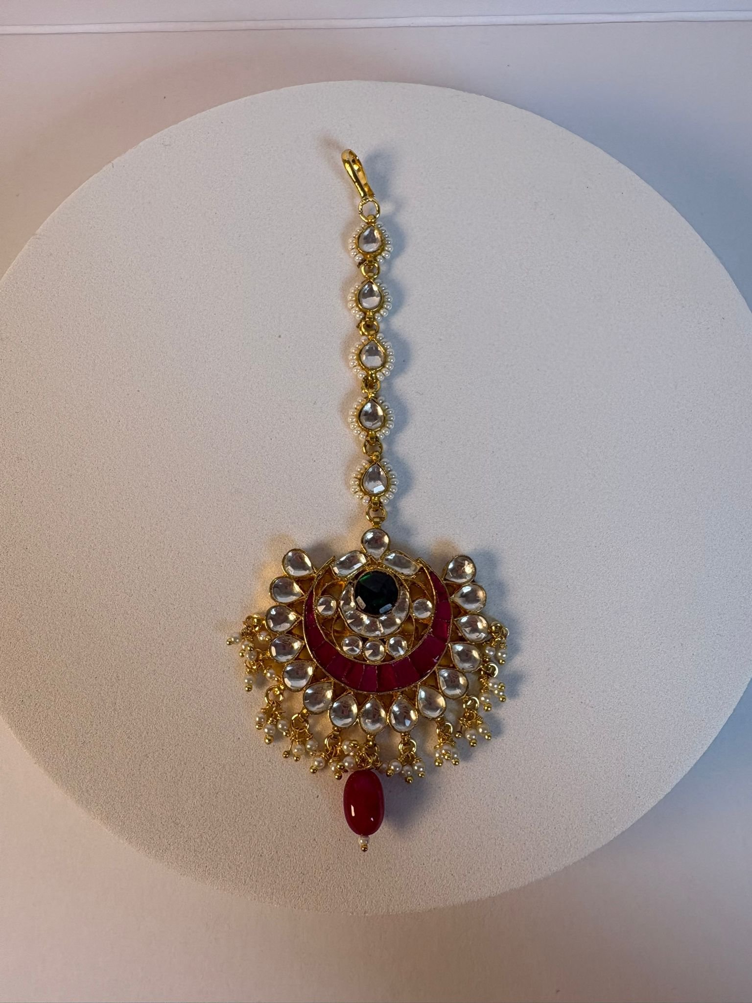 GULRUKH -  Radiant Kundan Tikka