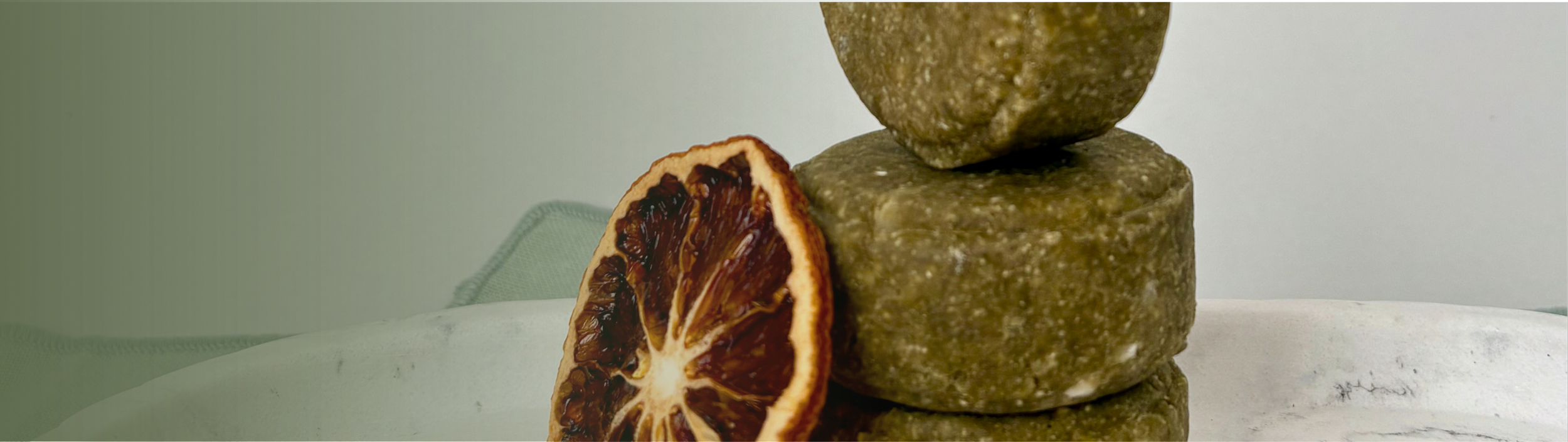 Shampoo Bars and Hard Water: How to Avoid Buildup and Keep Hair Feeling Clean