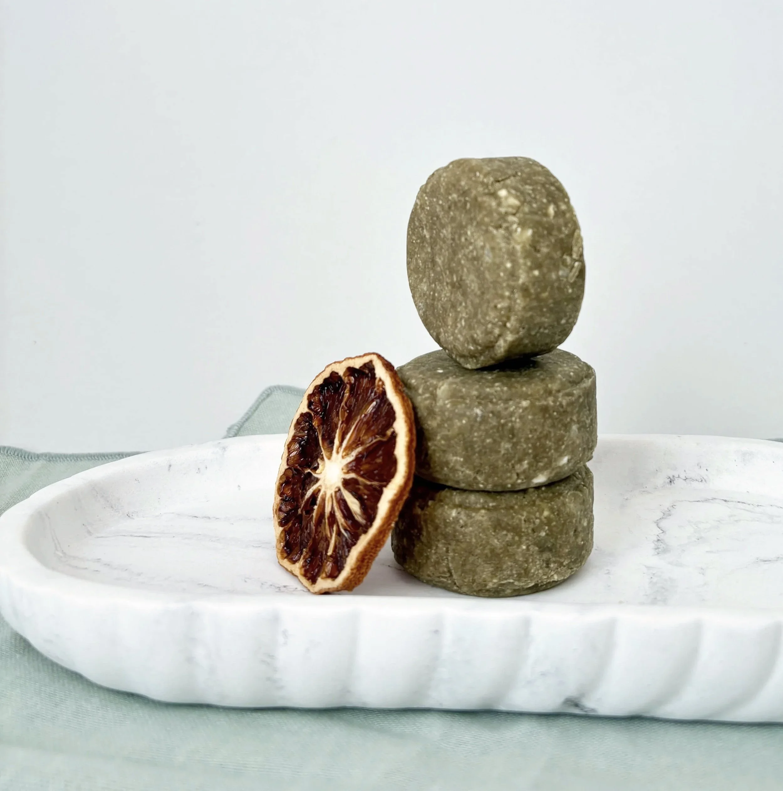 lemongrass & grapefruit shampoo bar