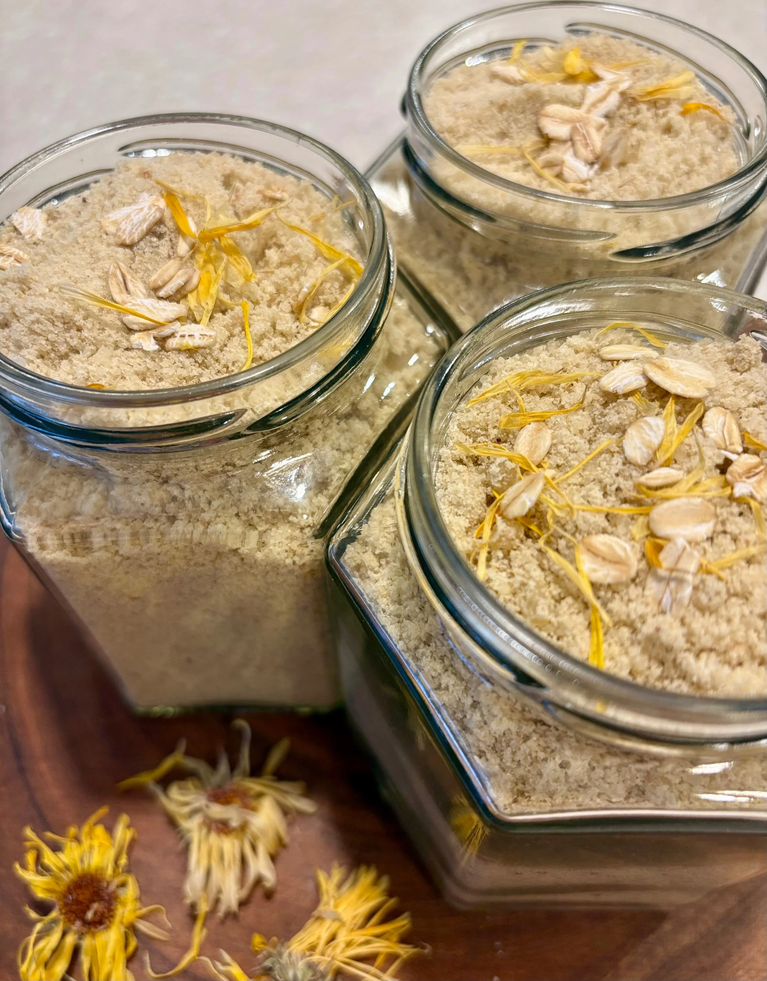Wild Māra Natural Soaps and Bodycare New Zealand Calendula & Oats Bath Salts