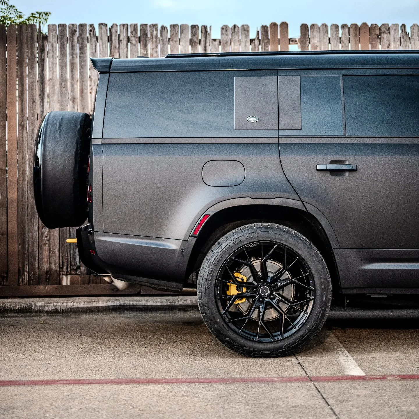 This Defender 130 got the #2CGTreatment
- Full Color Change including Gloss Black Roof
- OEM Gloss Black Bumper Replacements
- Ceramic Window Tint
- PPF on all Gloss Black Accents
- Brixton Forged Wheels Wrapped in Nitto Ridge Grapplers including Spa