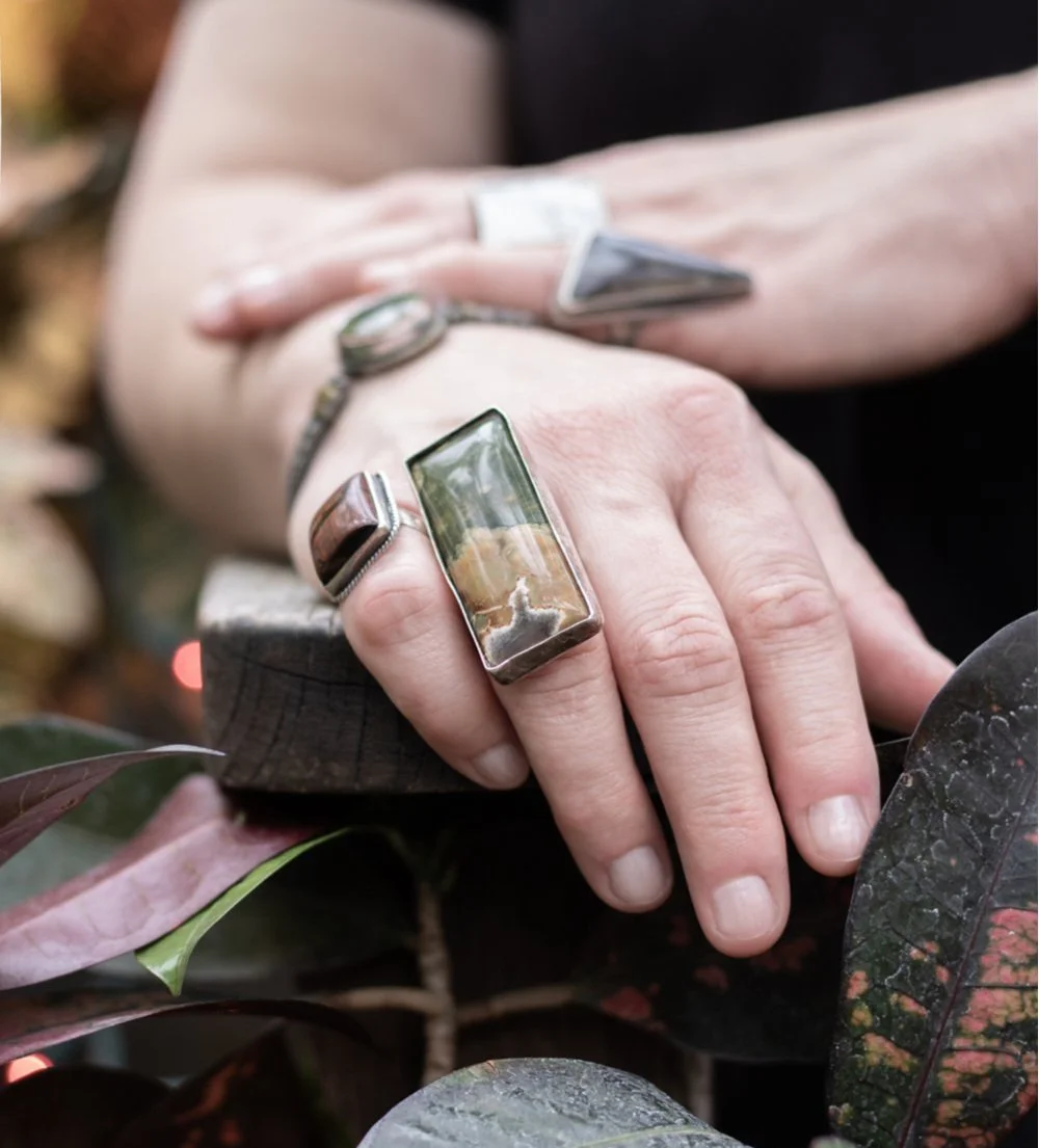 Healing-Haven_Michele_2022_chair_001_thumbnail.jpg