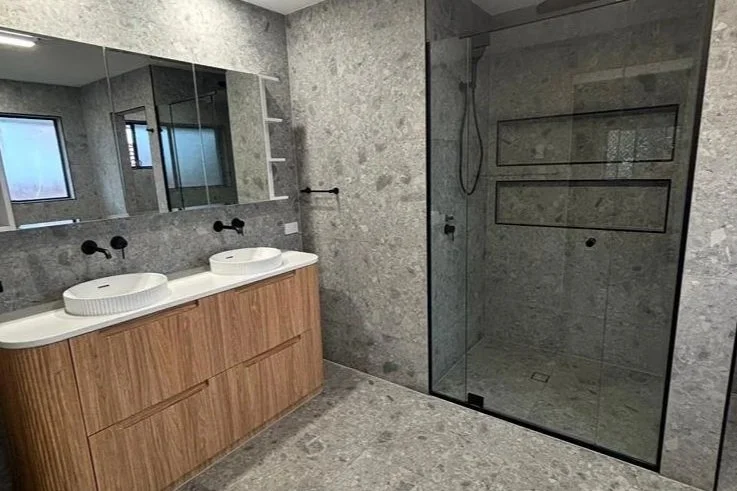 Behind the Design: How Professionals Plan a Bathroom That’s Beautiful and Functional