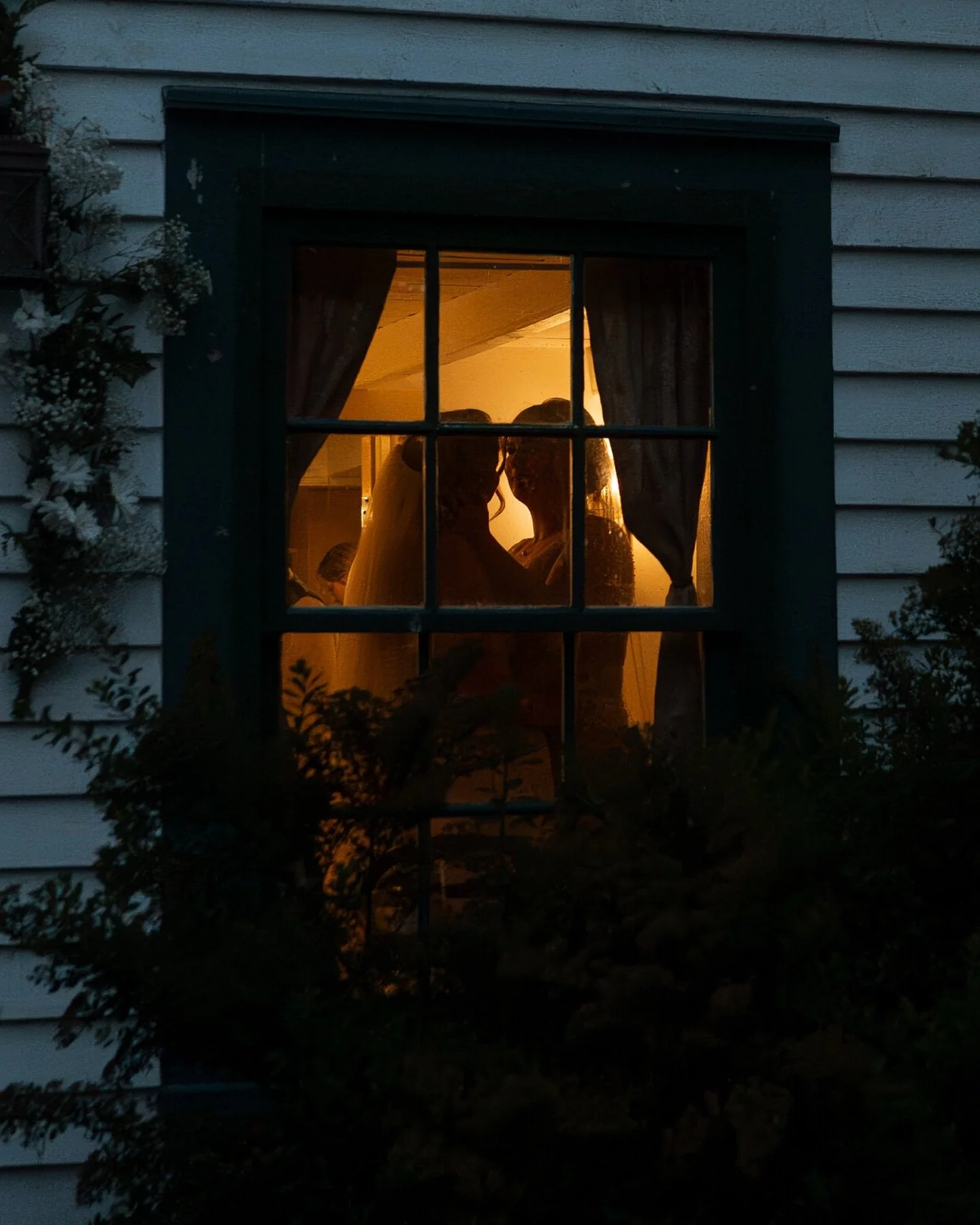 Every photograph from this O&rsquo;Brien&rsquo;s Farm wedding carried its own magic, making it near impossible to narrow down what photos to post. 

Some felt like love letters, others like fleeting secrets. Like this first one, glimpsed through the 