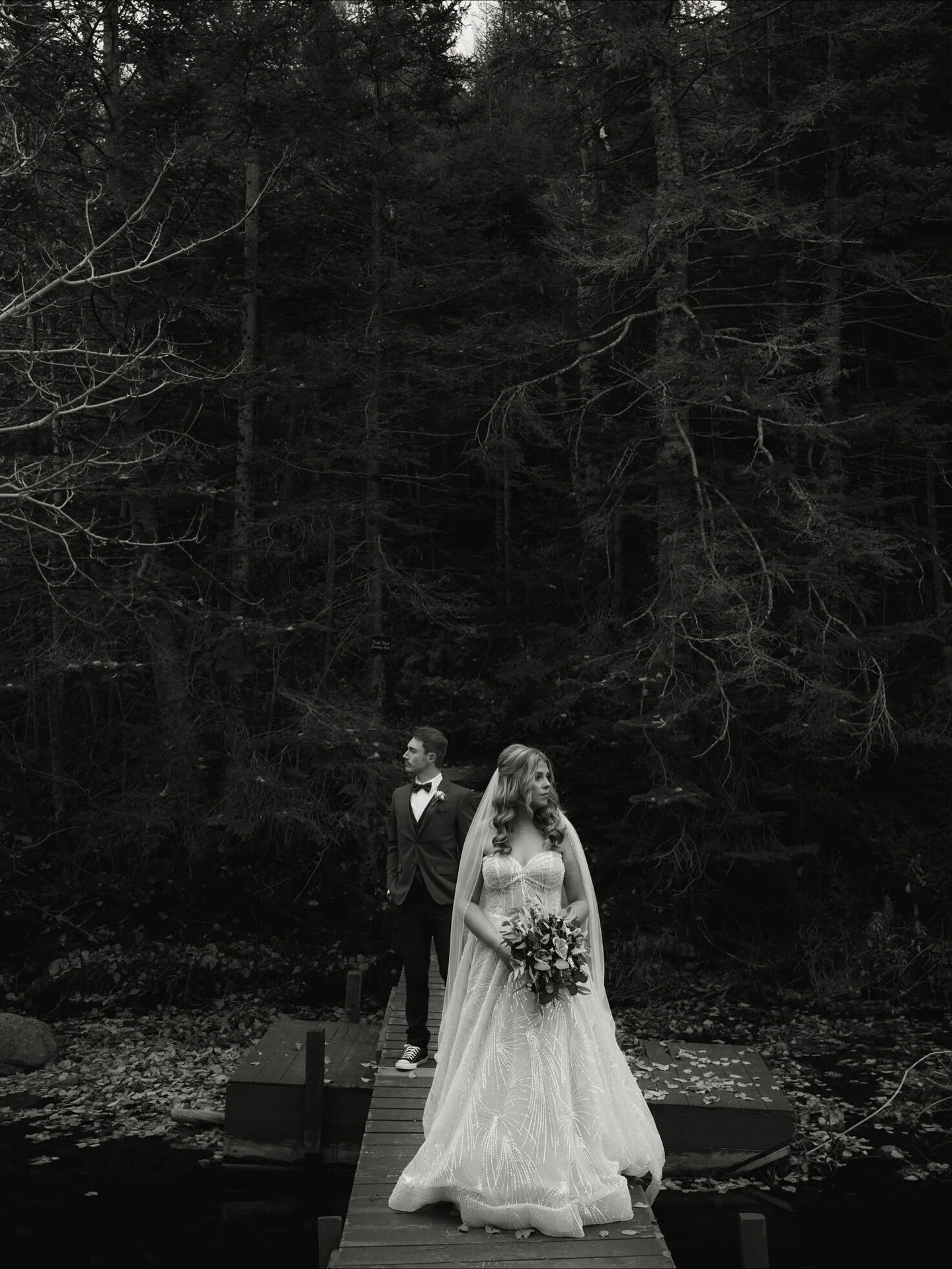 There’s something extra special about photographing a friend’s wedding. You’re not just documenting moments, you’re preserving memories that already live close to your heart ♥️