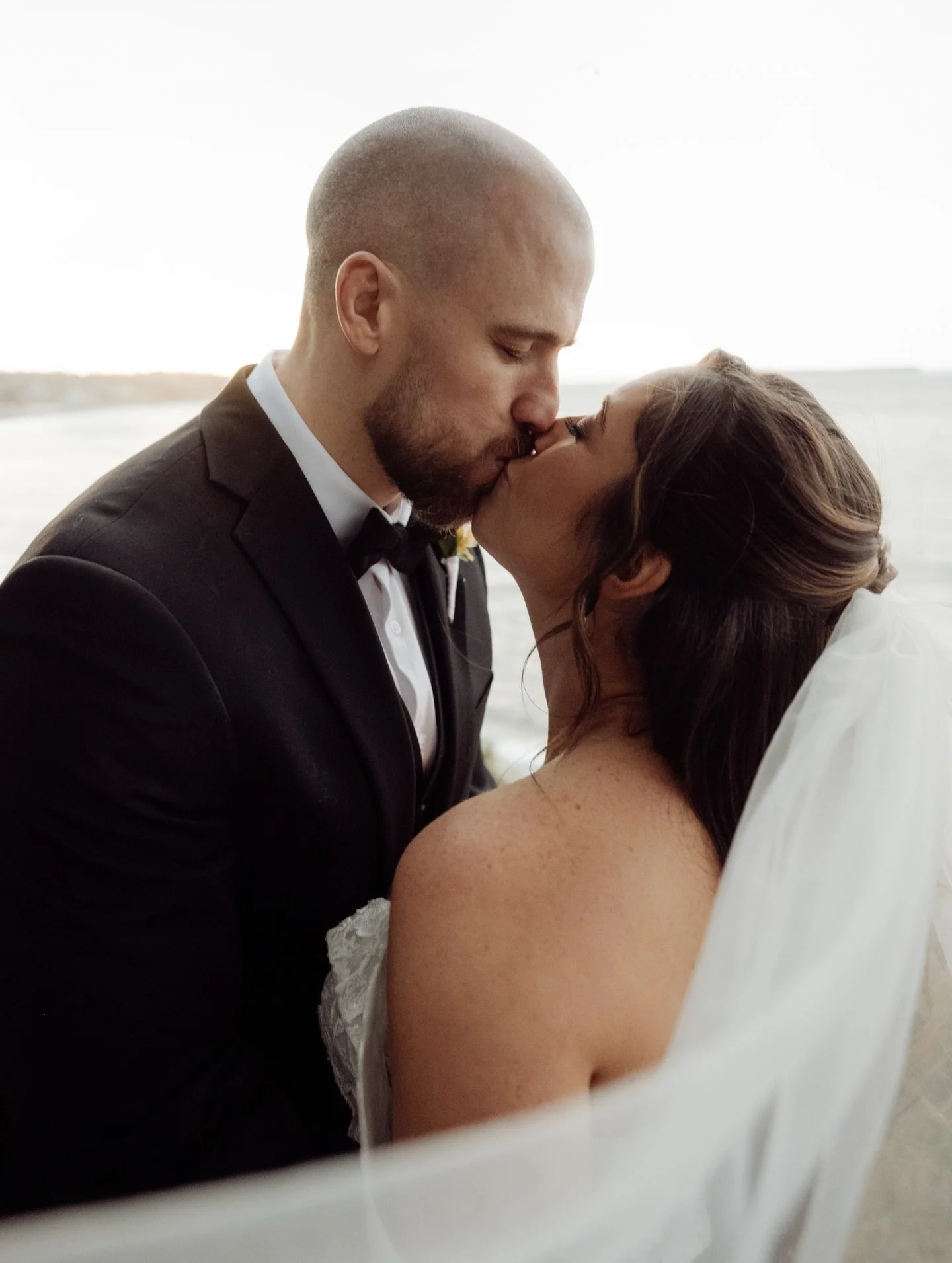 From where they first started dating&hellip; to the wedding day. 

There&rsquo;s something so special about documenting the full circle 🤍