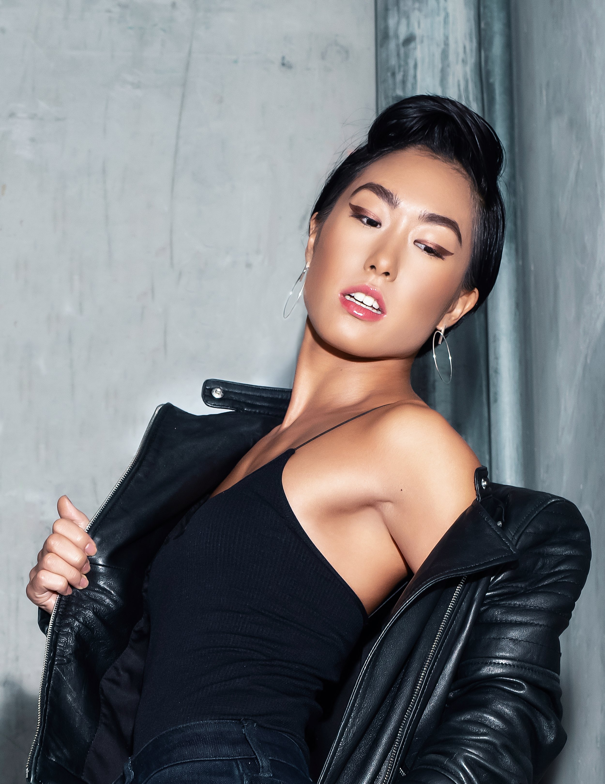 Mona Urban-4_done_crop.jpg