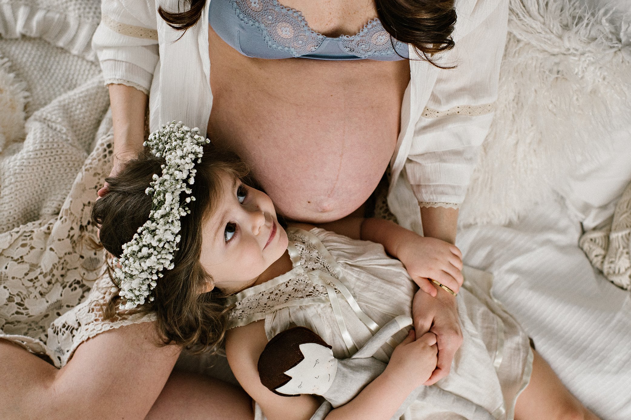akron-ohio-maternity-boudoir-motherhood-studio-belly-pregnancy-photos-lauren-grayson