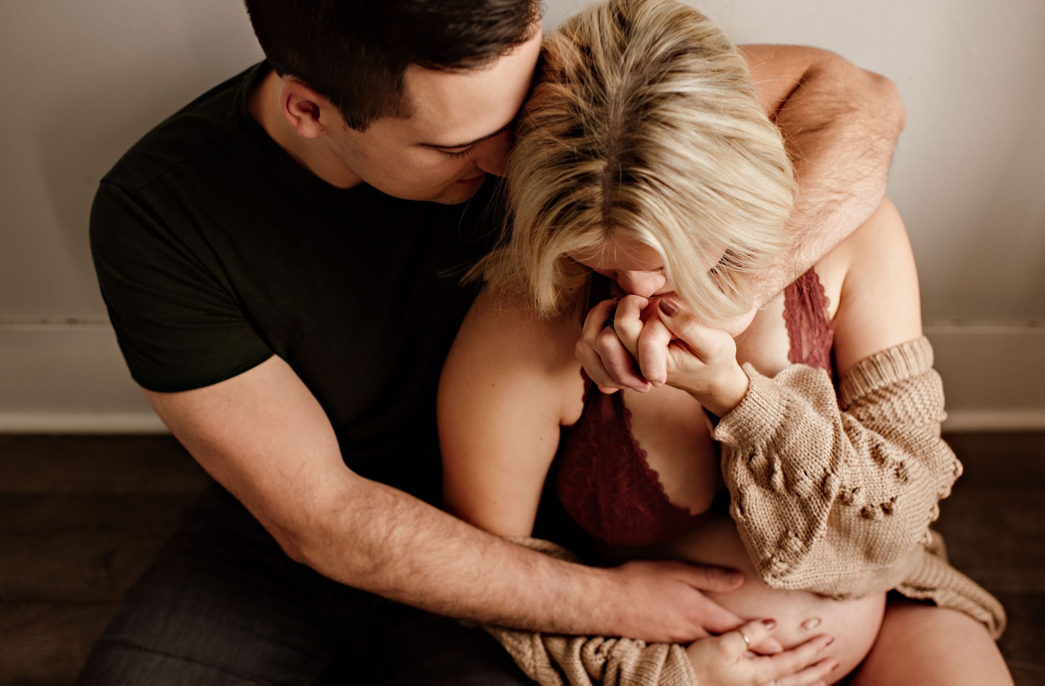 cleveland-ohio-boudoir-maternity-couples-photo-session-lauren-grayson8.jpeg