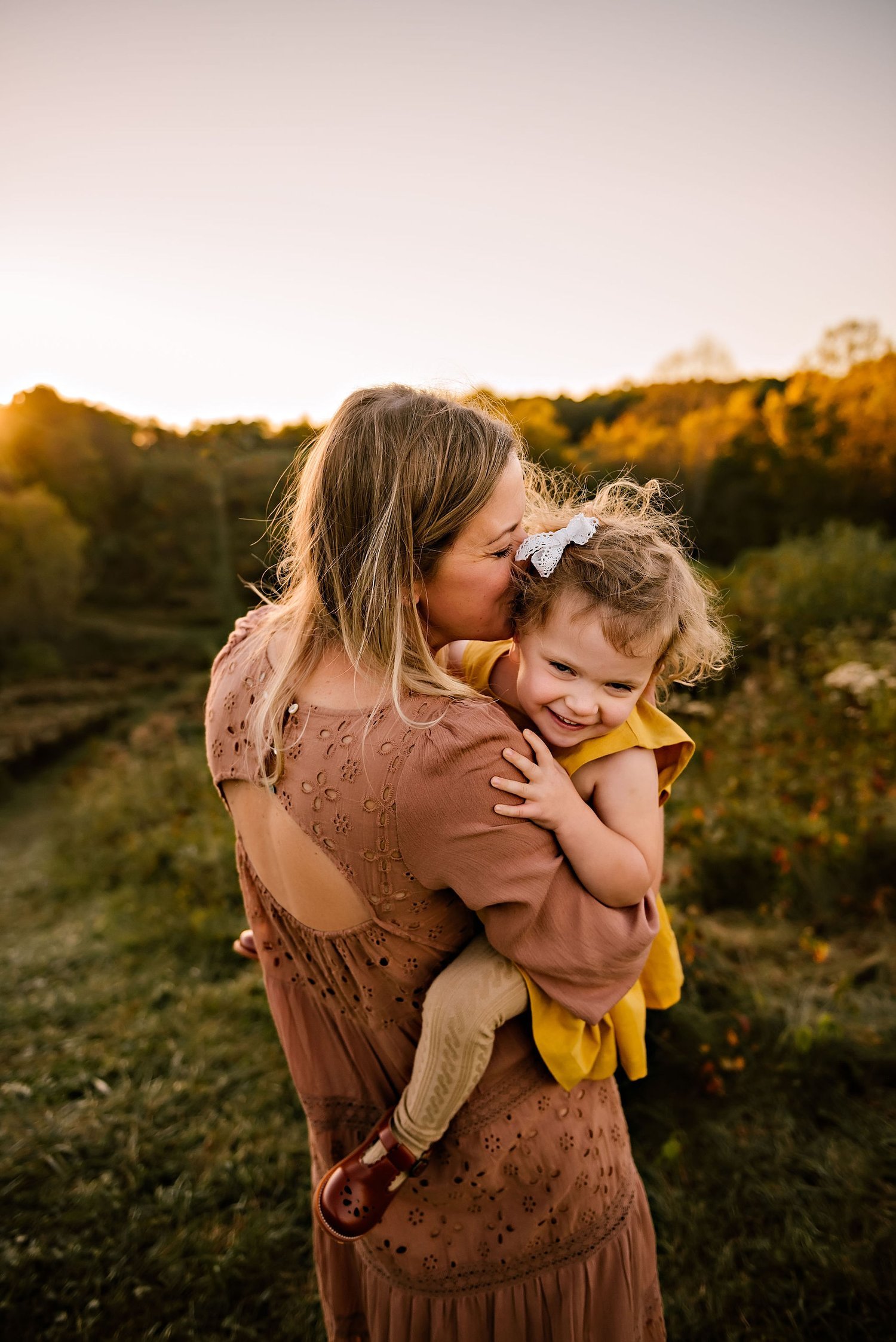 AKRON-ohio-family-photographer-lauren-grayson-massaro14.jpeg