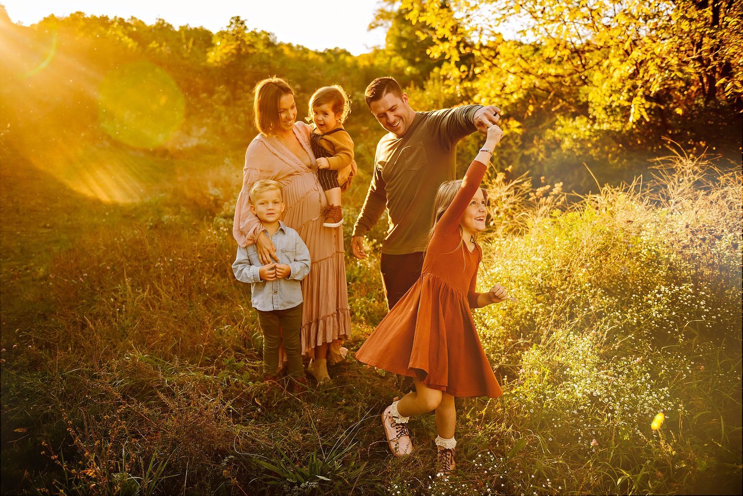 akron-ohio-maternity-family-outdoor-session-lauren-grayson3.jpeg