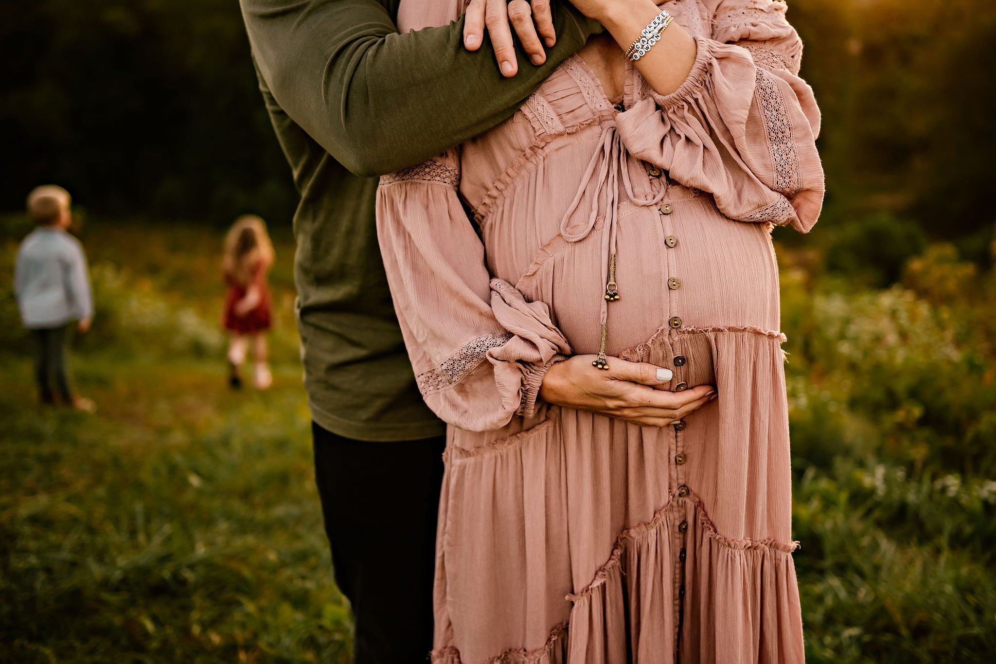 akron-ohio-maternity-family-outdoor-session-lauren-grayson44.jpeg
