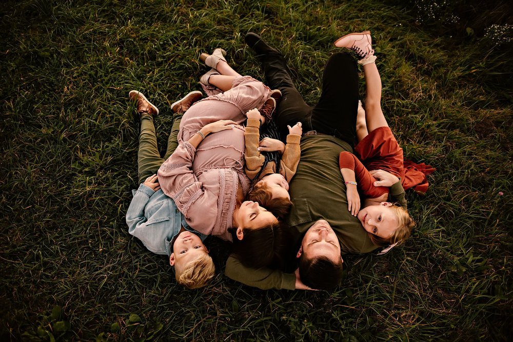 akron-ohio-maternity-family-outdoor-session-lauren-grayson48.jpeg