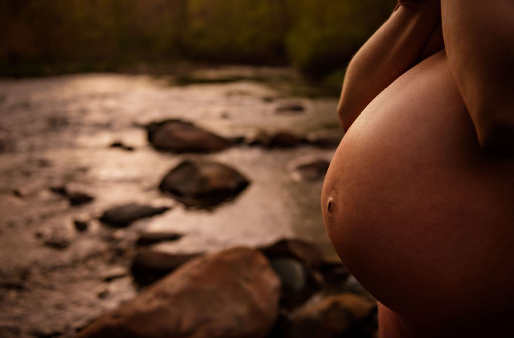 akron-maternity-session-boudoir-nude-photographer-lauren-grayson-116.jpeg