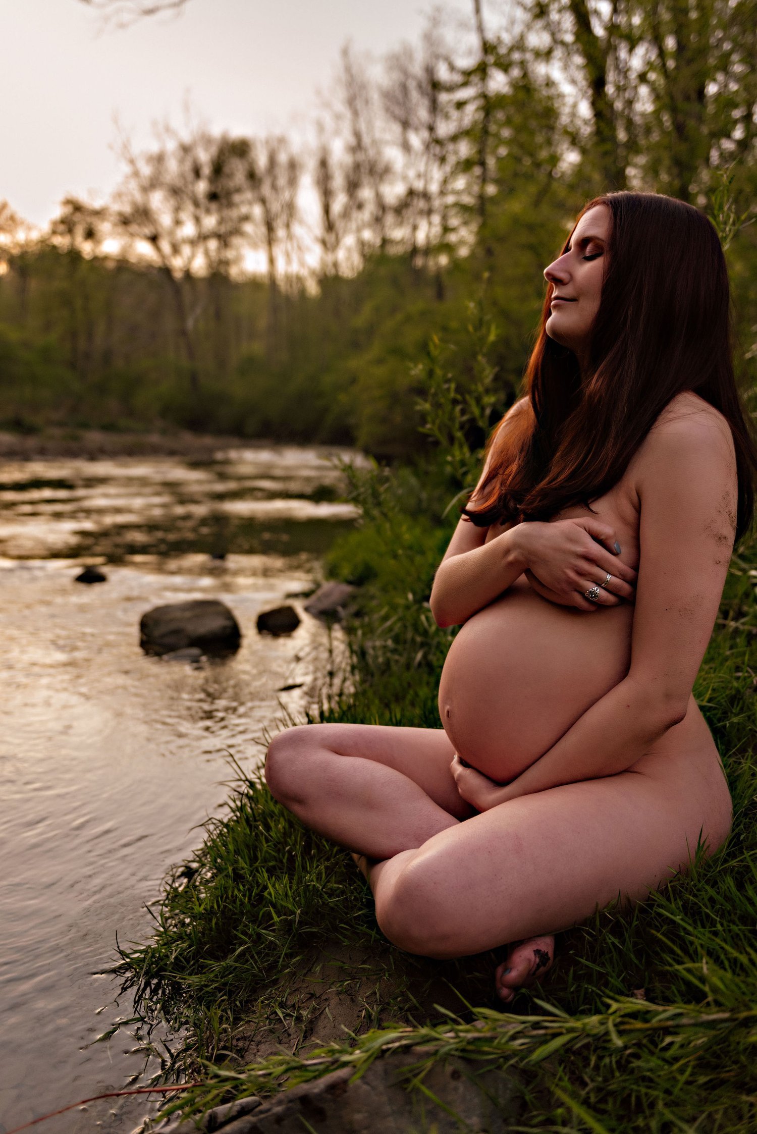 akron-maternity-session-boudoir-nude-photographer-lauren-grayson-117.jpeg